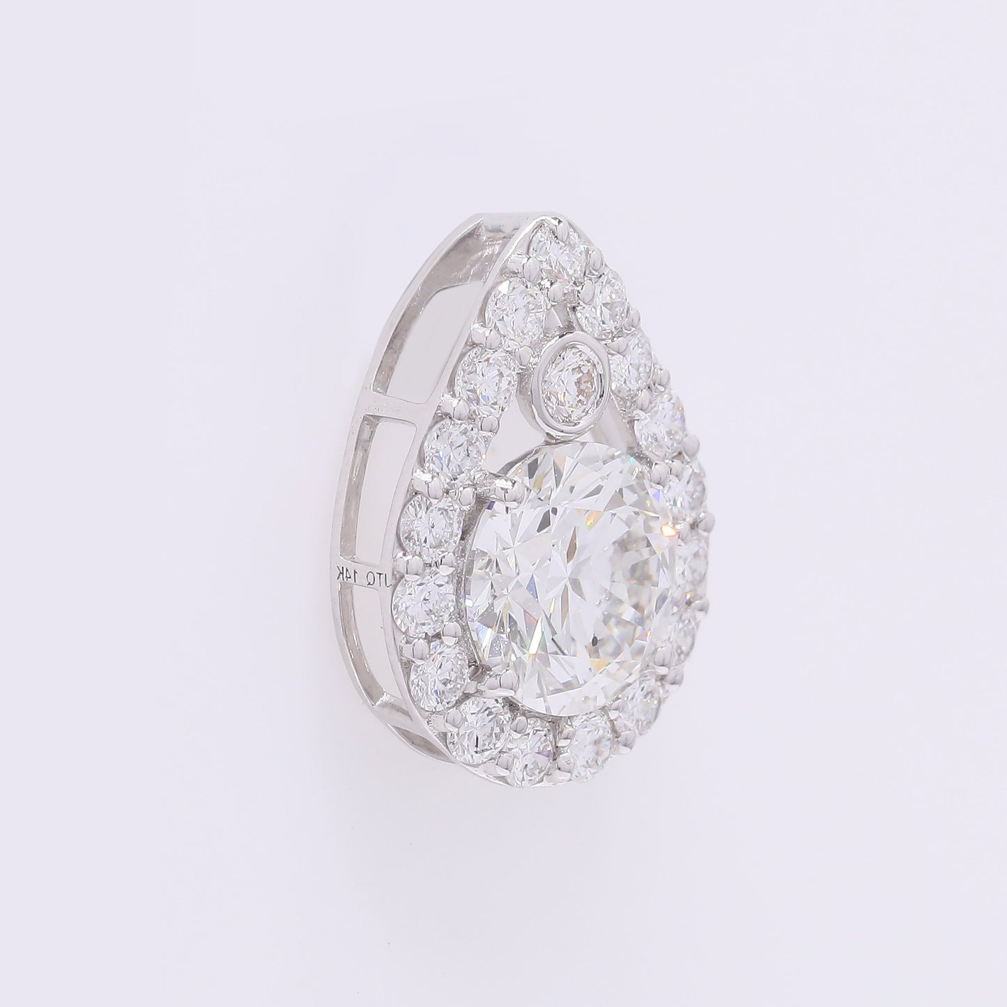 2.12 Carats Lab Grown Diamond 14K Gold Pendant