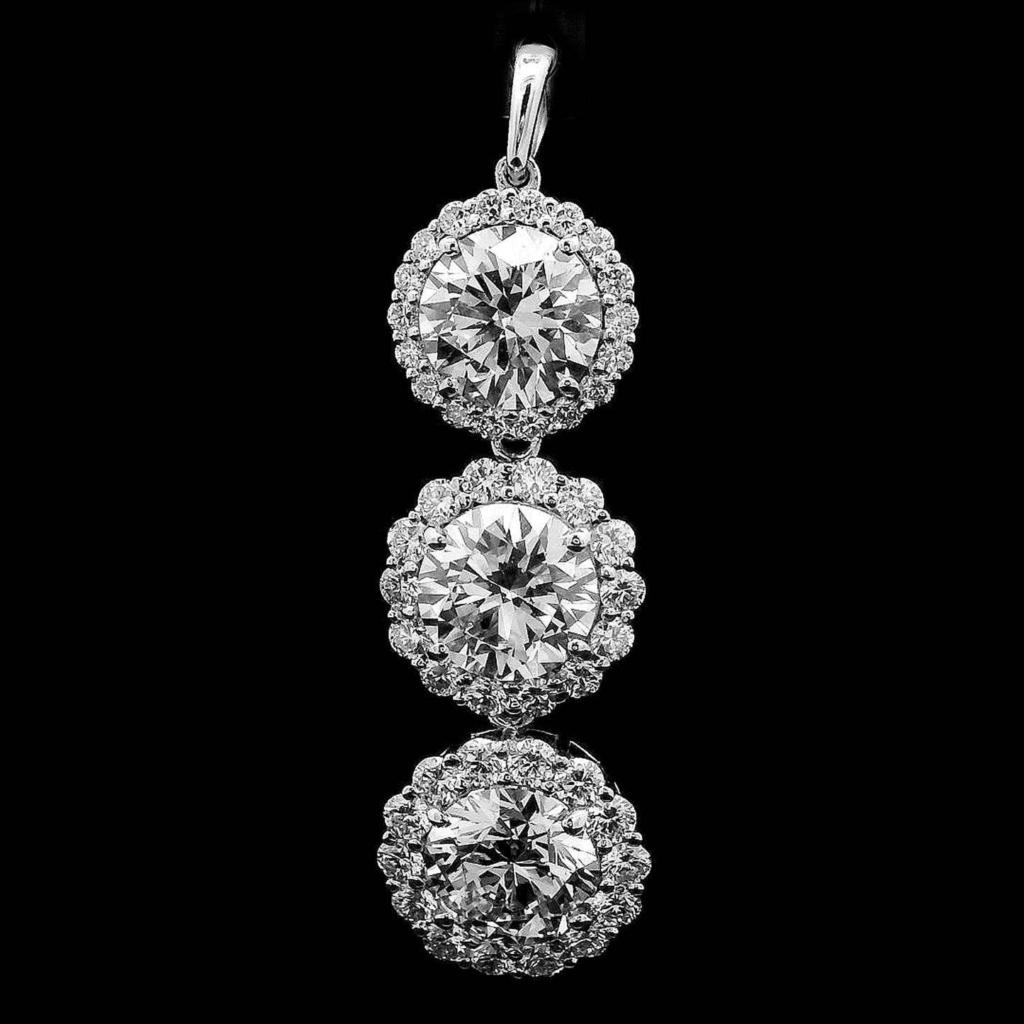 5.74 Carats Lab Grown Diamond 14K Gold Pendant