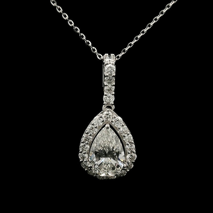 2.10 Carats Lab Grown Diamond 14K Gold Pendant