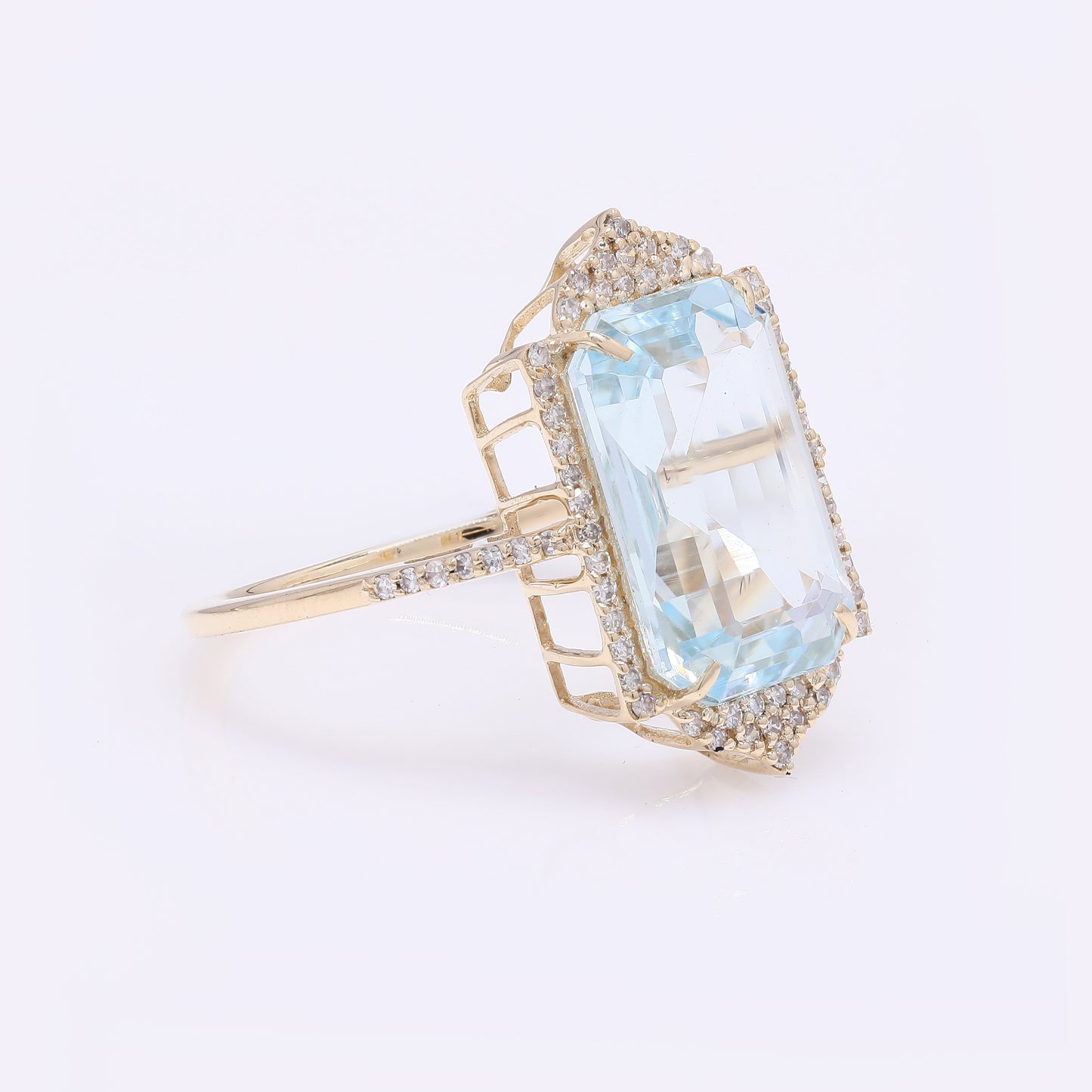 4.37 Ct Emerald Cut Natural Beryl Aquamarine 14K Gold Ring
