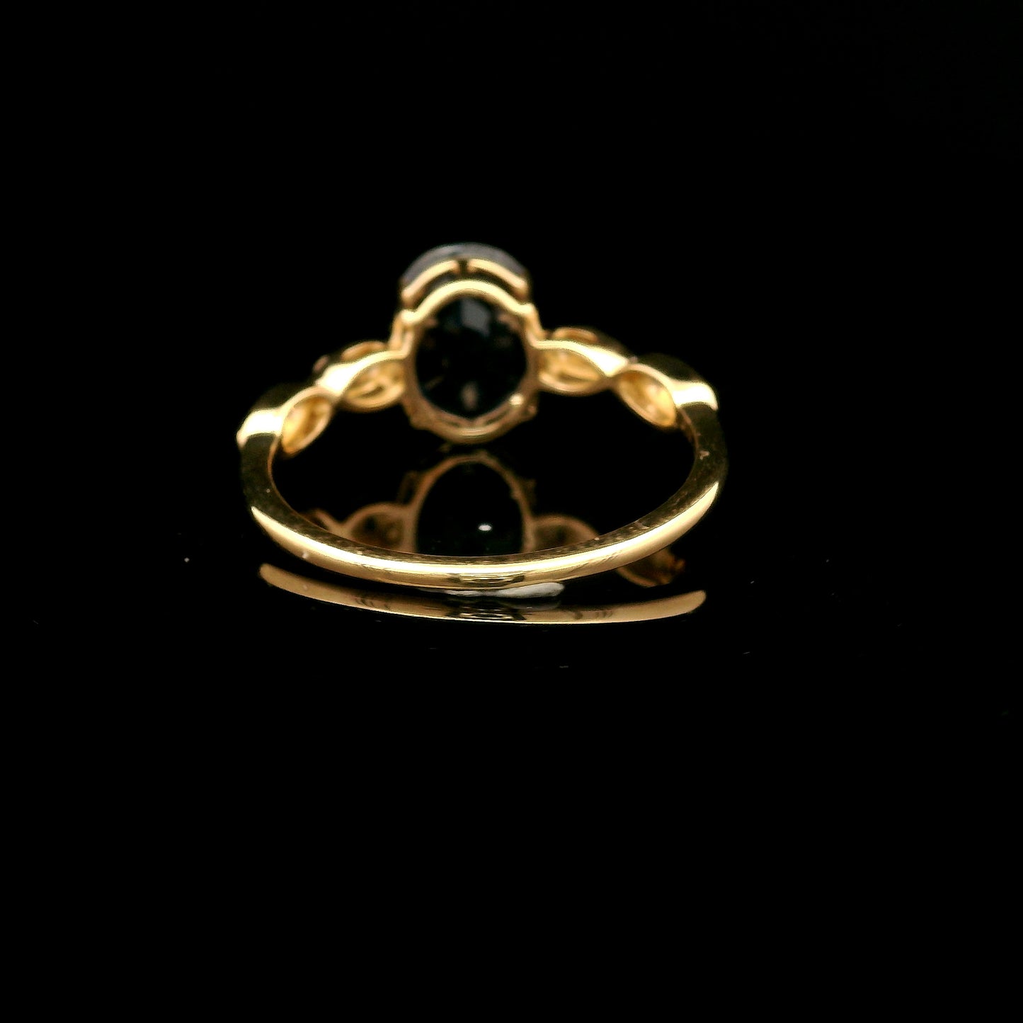 1.89 Ct Oval Mixed Cut Natural Corundum Sapphire 14K Gold Ring