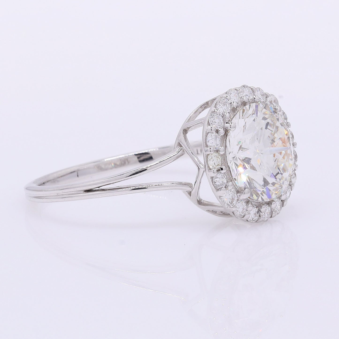 2.30 Carats Lab Grown Diamond 14K Gold Ring