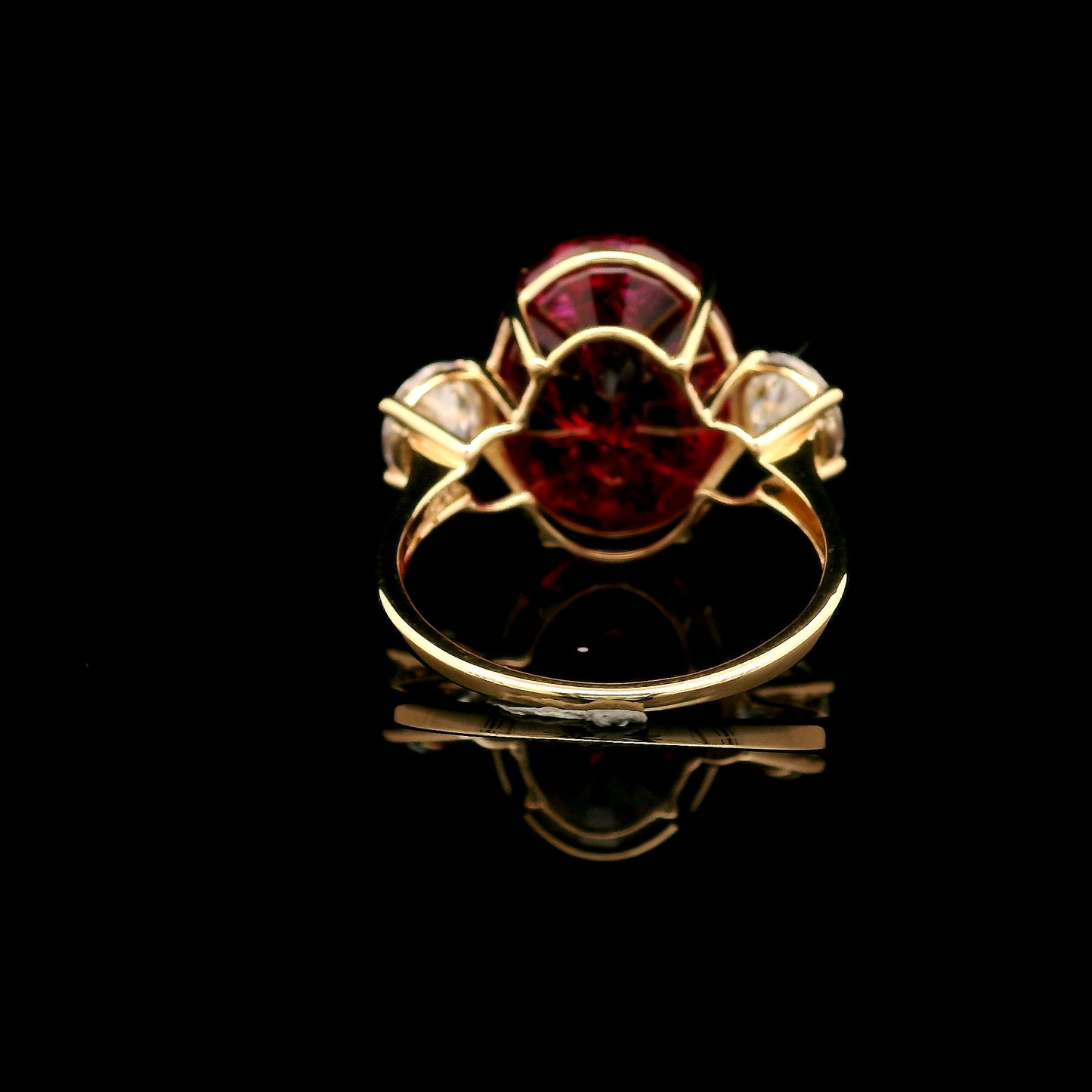 14.45 Ct Oval Mixed Cut Lab Grown Ruby 14K Gold Ring
