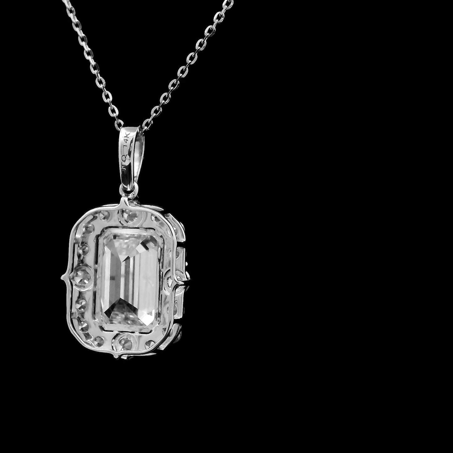 3.51 Carats Lab Grown Diamond 14K Gold Pendant