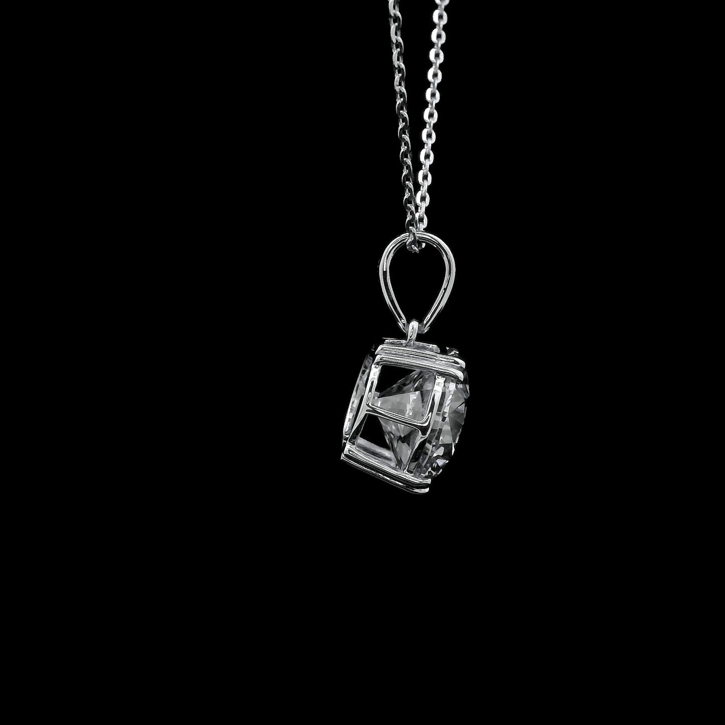3.03 Carats Lab Grown Diamond 14K Gold Pendant