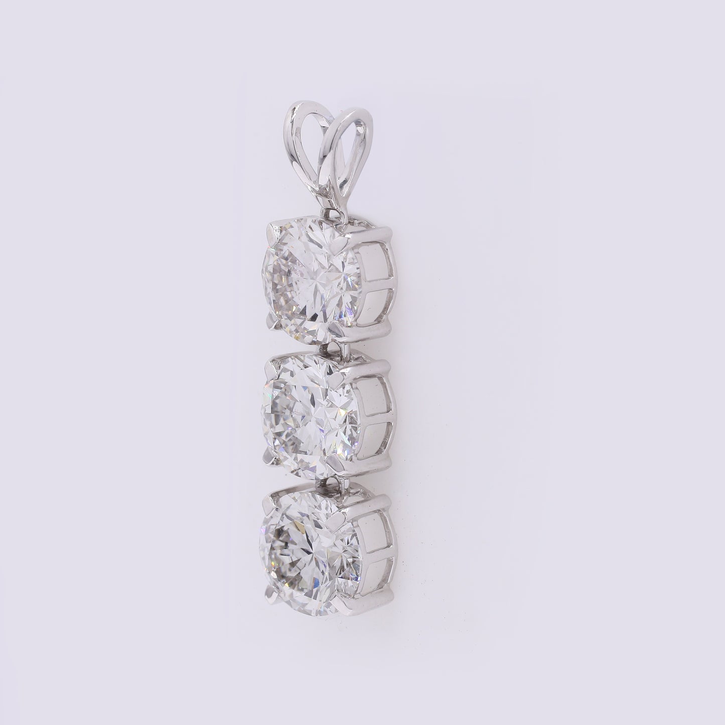4.85 Carats Lab Grown Diamond 14K Gold Pendant