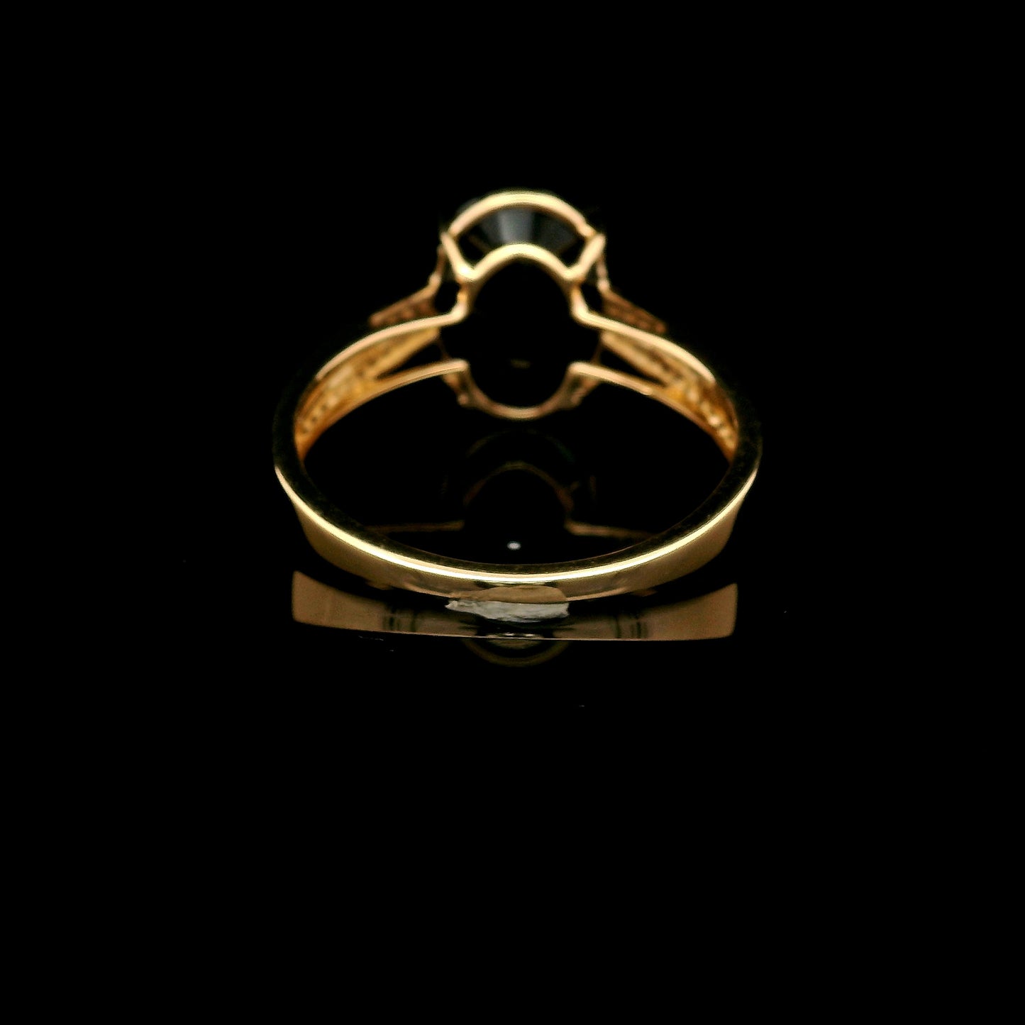 4.33 Ct Oval Mixed Cut Lab Grown Sapphire 14K Gold Ring