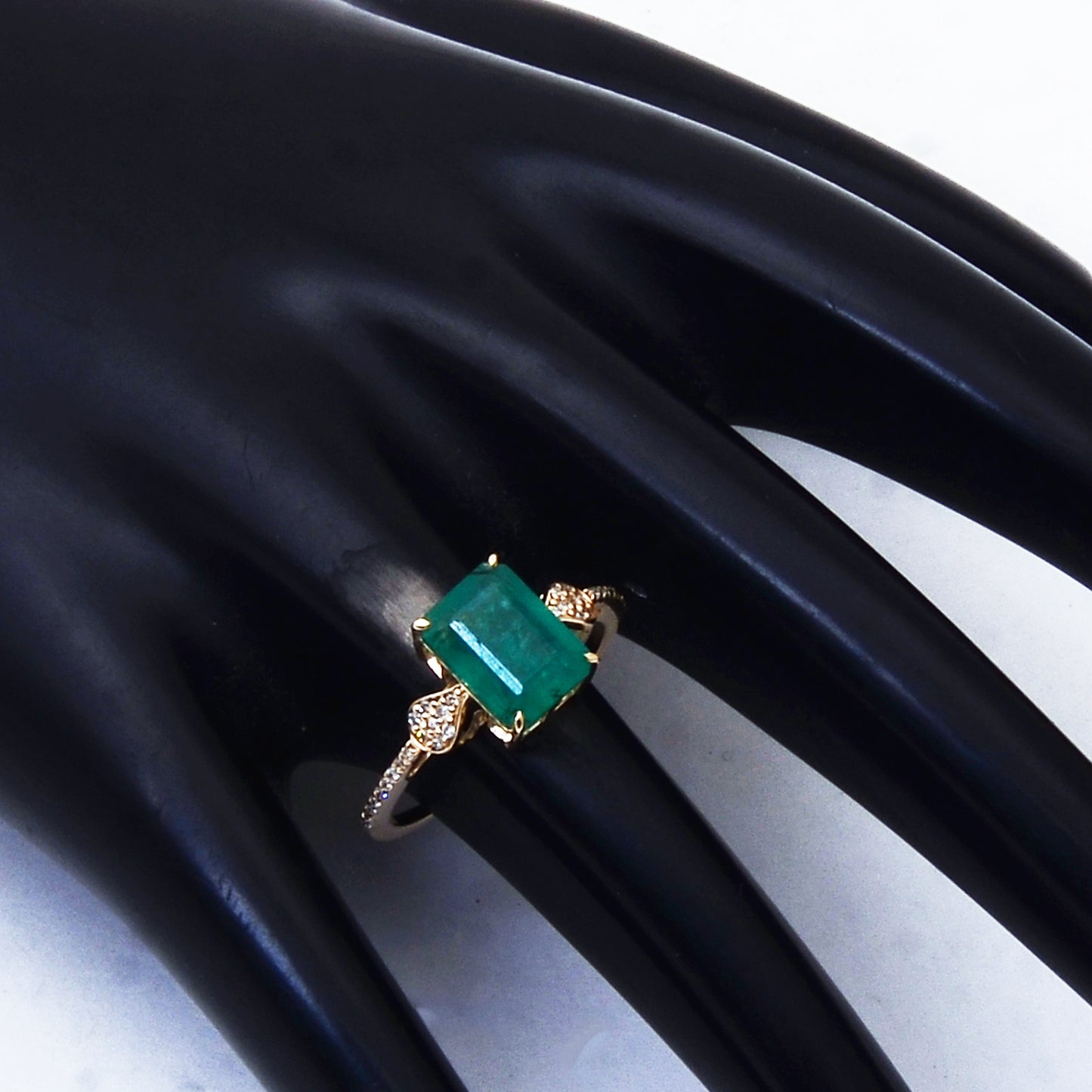 2.57 Ct Octagon Step Cut Natural Emerald 14K Gold Ring