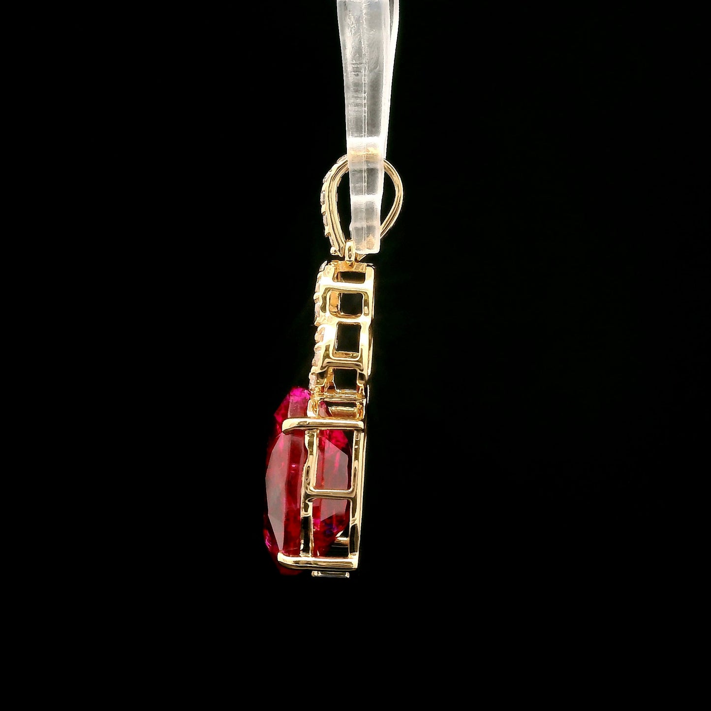 5.86 Ct Oval Mixed Cut Lab Grown Ruby 14K Gold Pendant