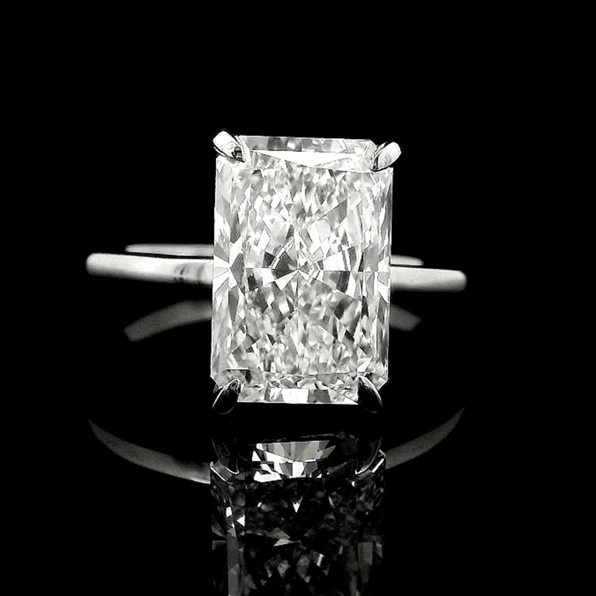 3.43 Carats Lab Grown Diamond 950 Platinum Ring
