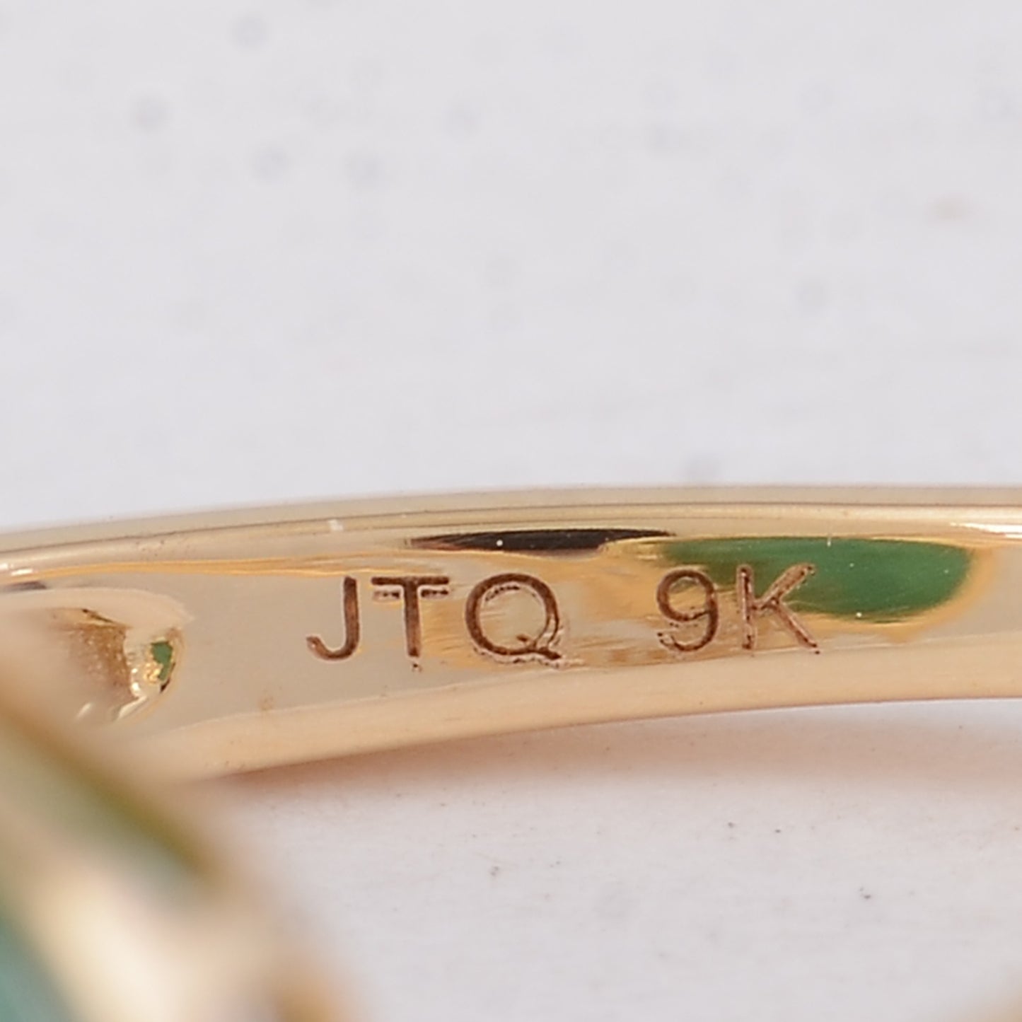 2.32 Ct Oval Emerald 9K Gold Ring