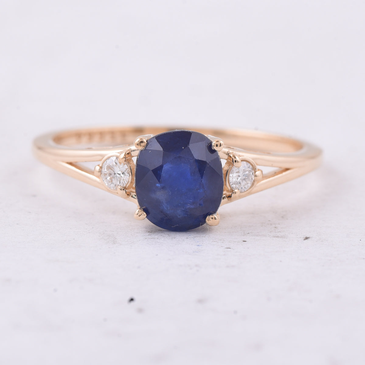 1.77 Ct Cushion Natural Sapphire 14K Gold Ring