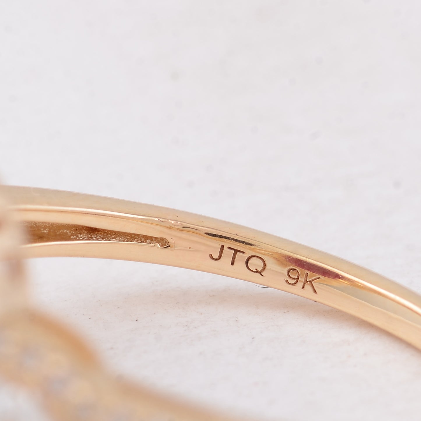 4.01 Ct Oval Ruby 9K Gold Ring