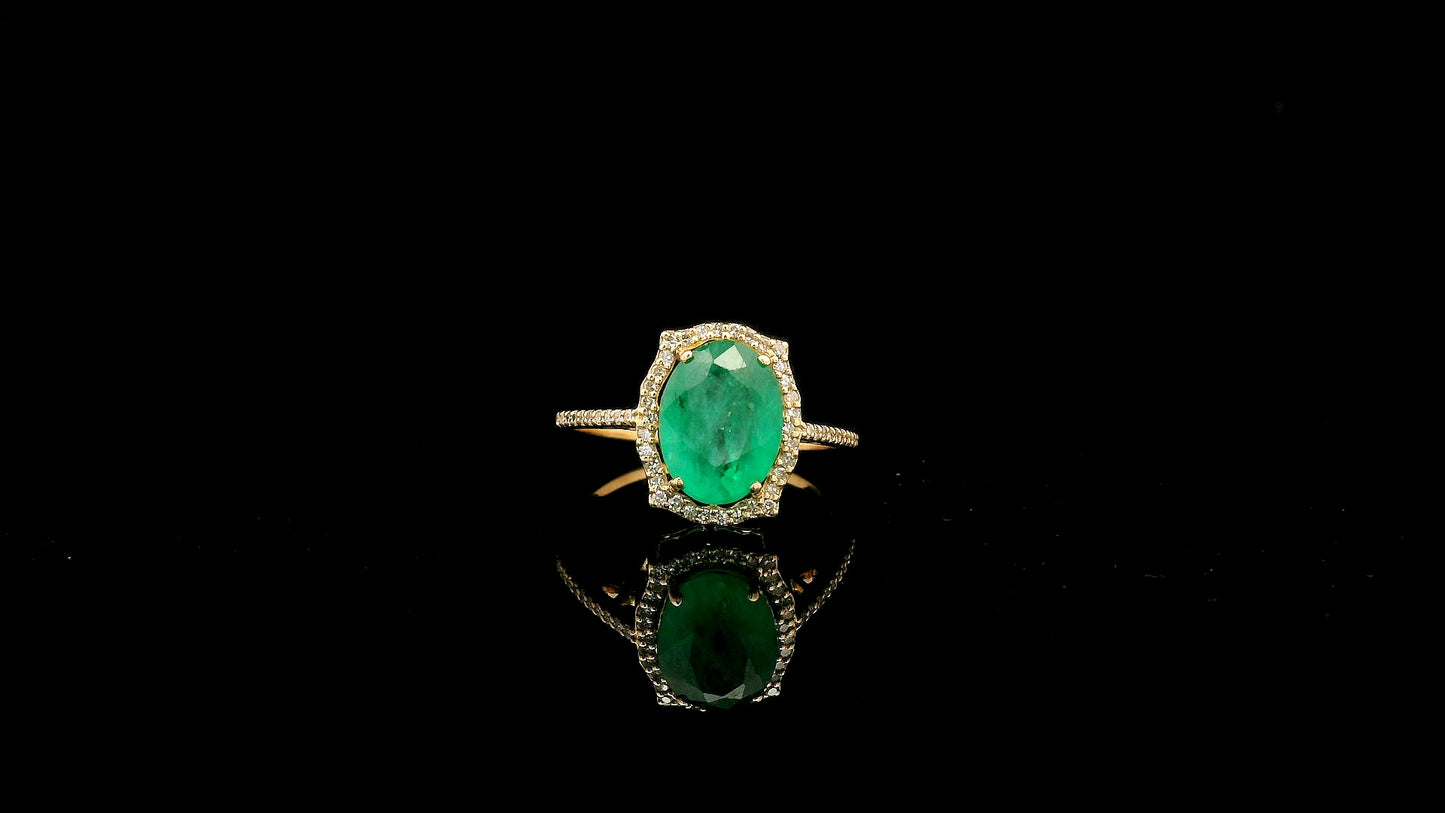 2.48 Ct Oval Natural Emerald 14K Gold Ring