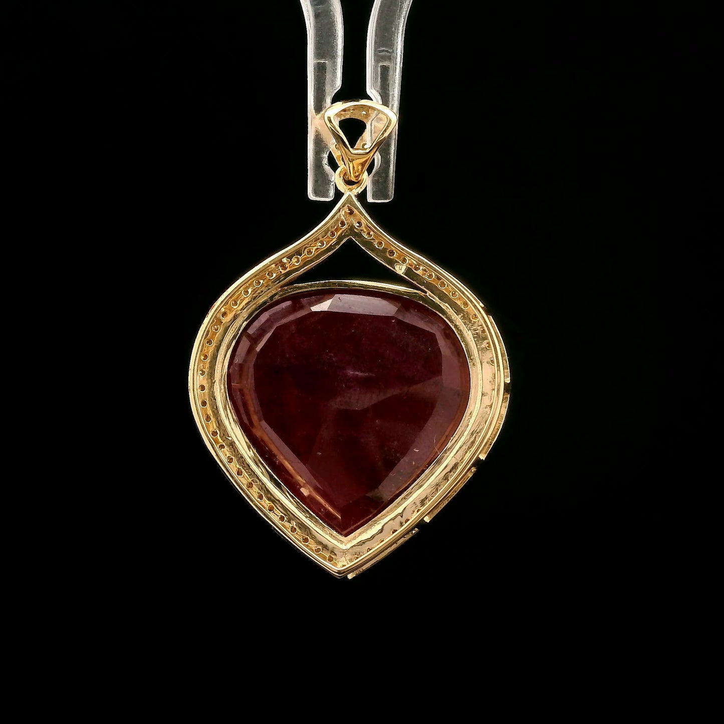 12.68 Ct Pear Mixed Cut Natural Corundum Ruby 14K Gold Pendant