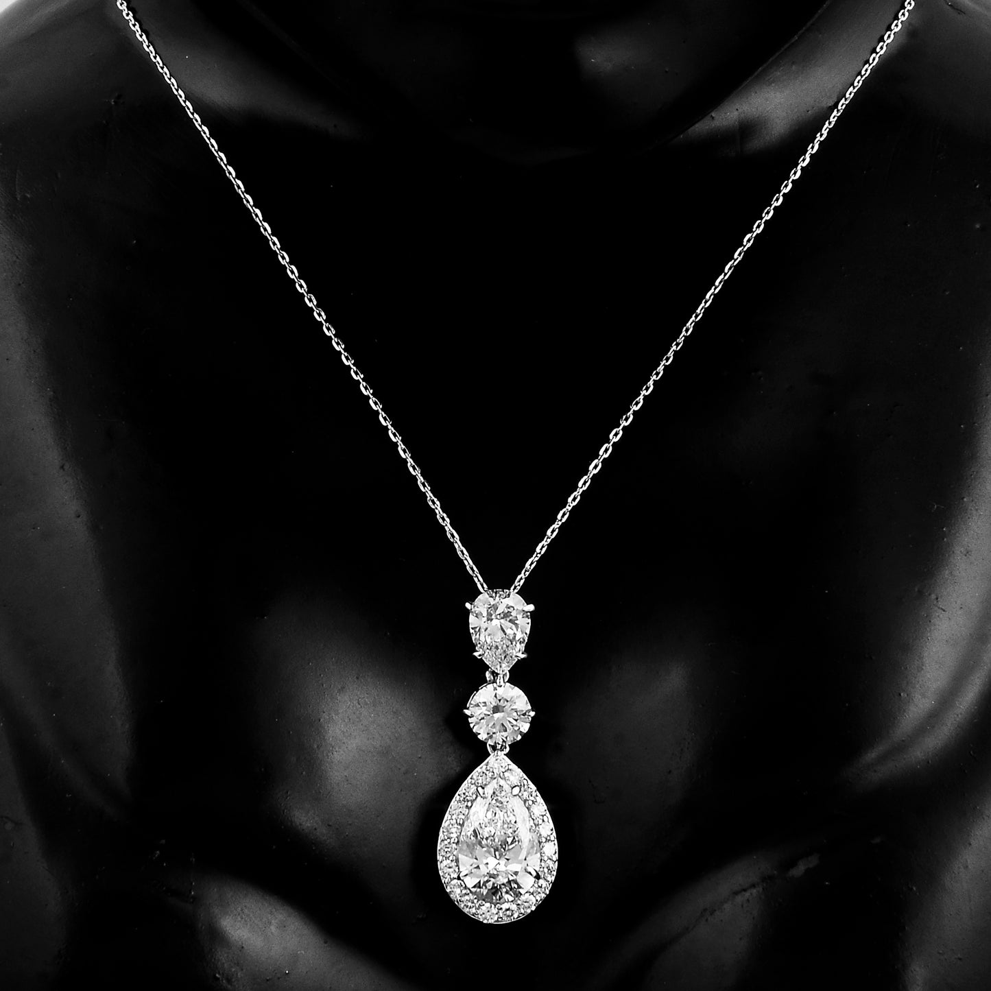 3.00 Carats Lab Grown Diamond 14K Gold Pendant