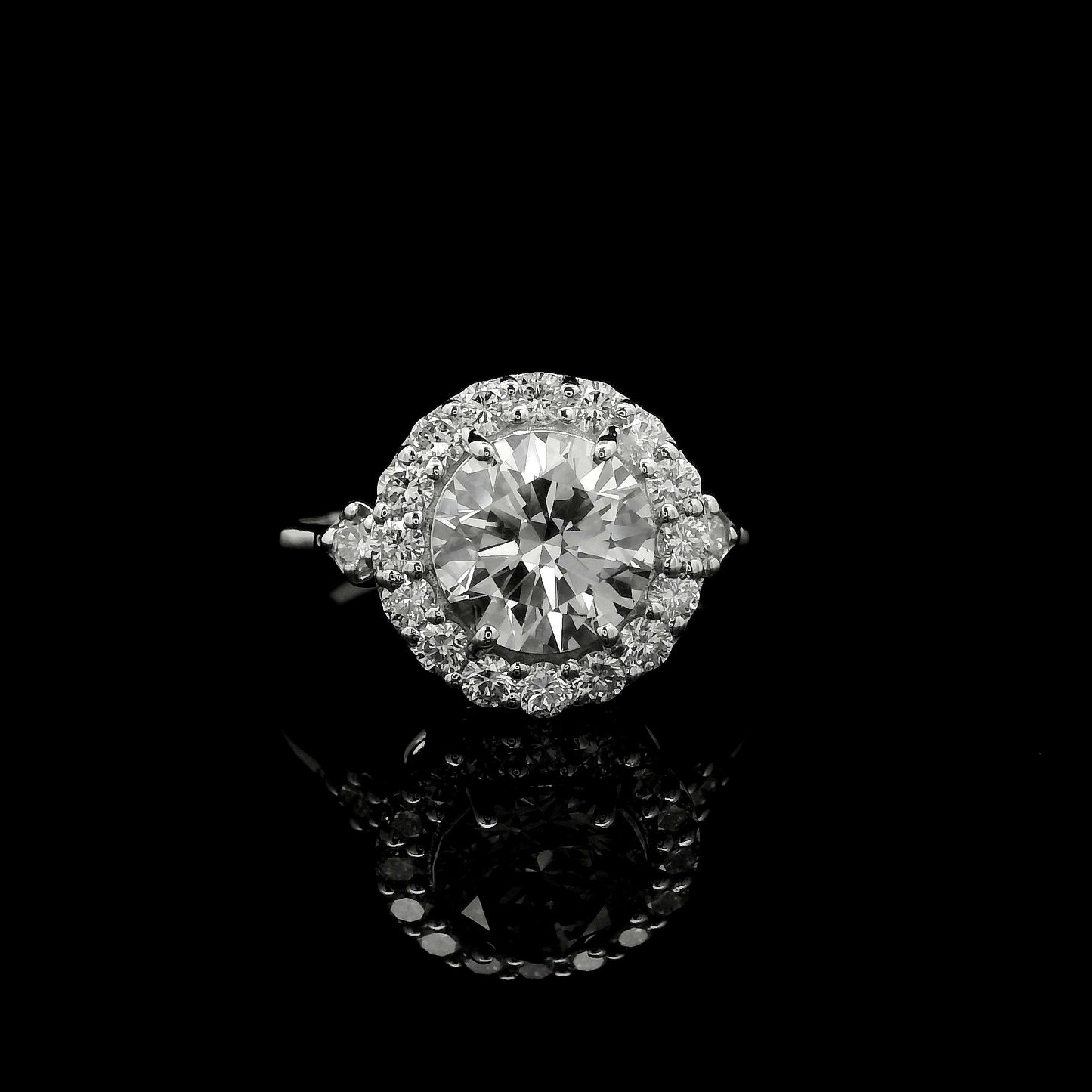 2.09 Carats Lab Grown Diamond 14K Gold Ring