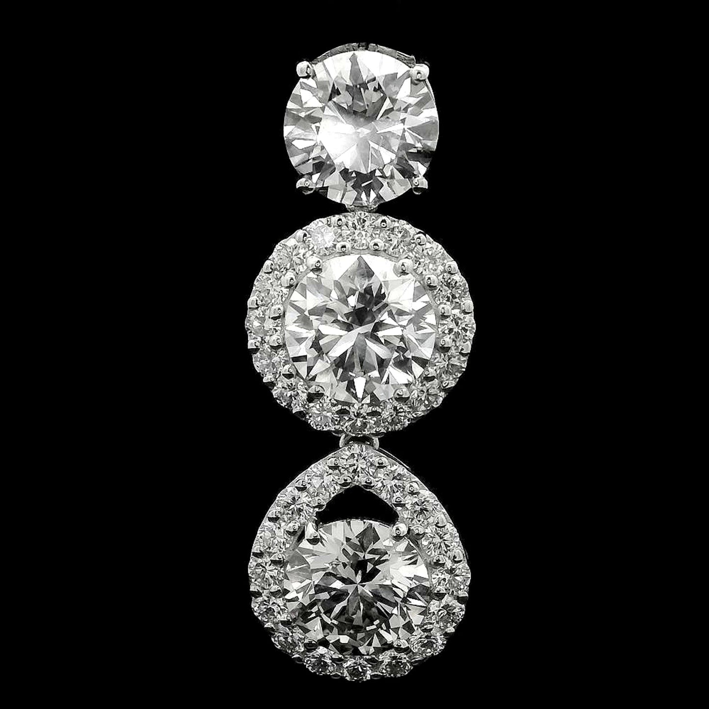5.71 Carats Lab Grown Diamond 14K Gold Pendant