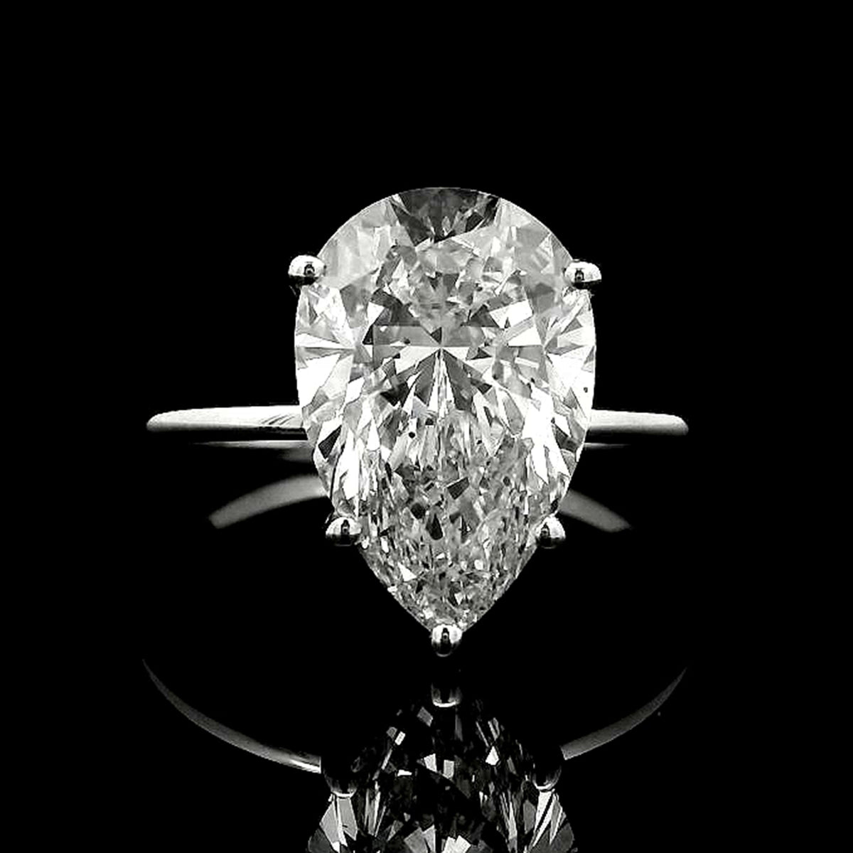 4.07 Carats Lab Grown Diamond 14K Gold Ring