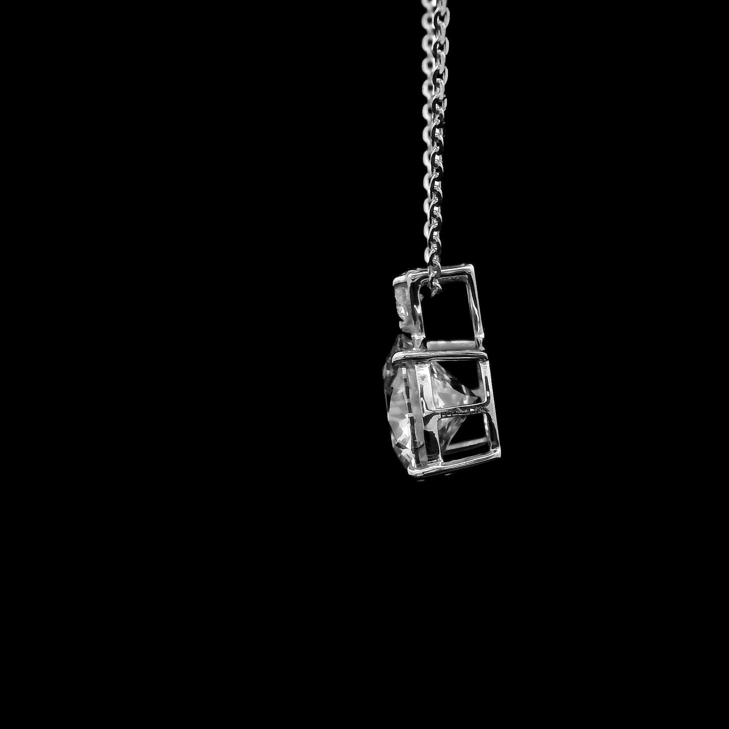2.17 Carats Lab Grown Diamond 14K Gold Pendant