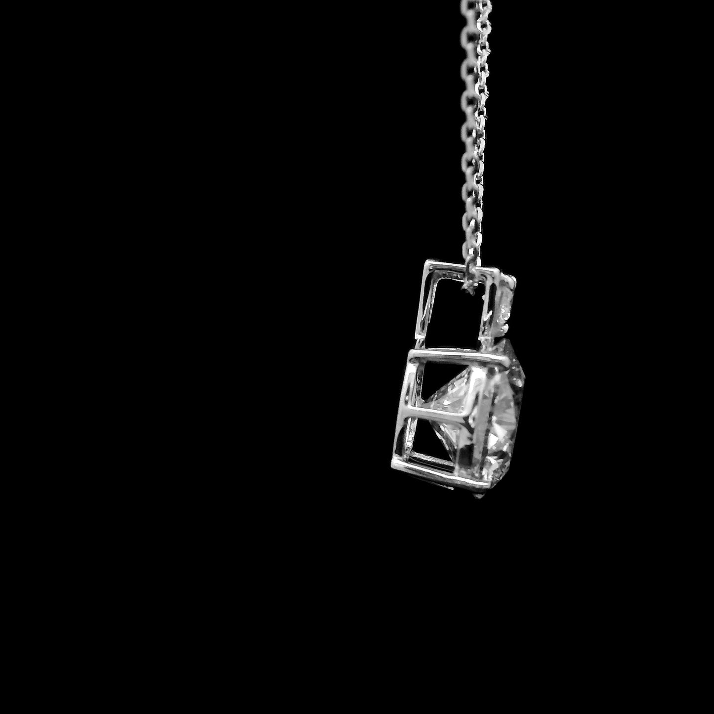 2.17 Carats Lab Grown Diamond 14K Gold Pendant