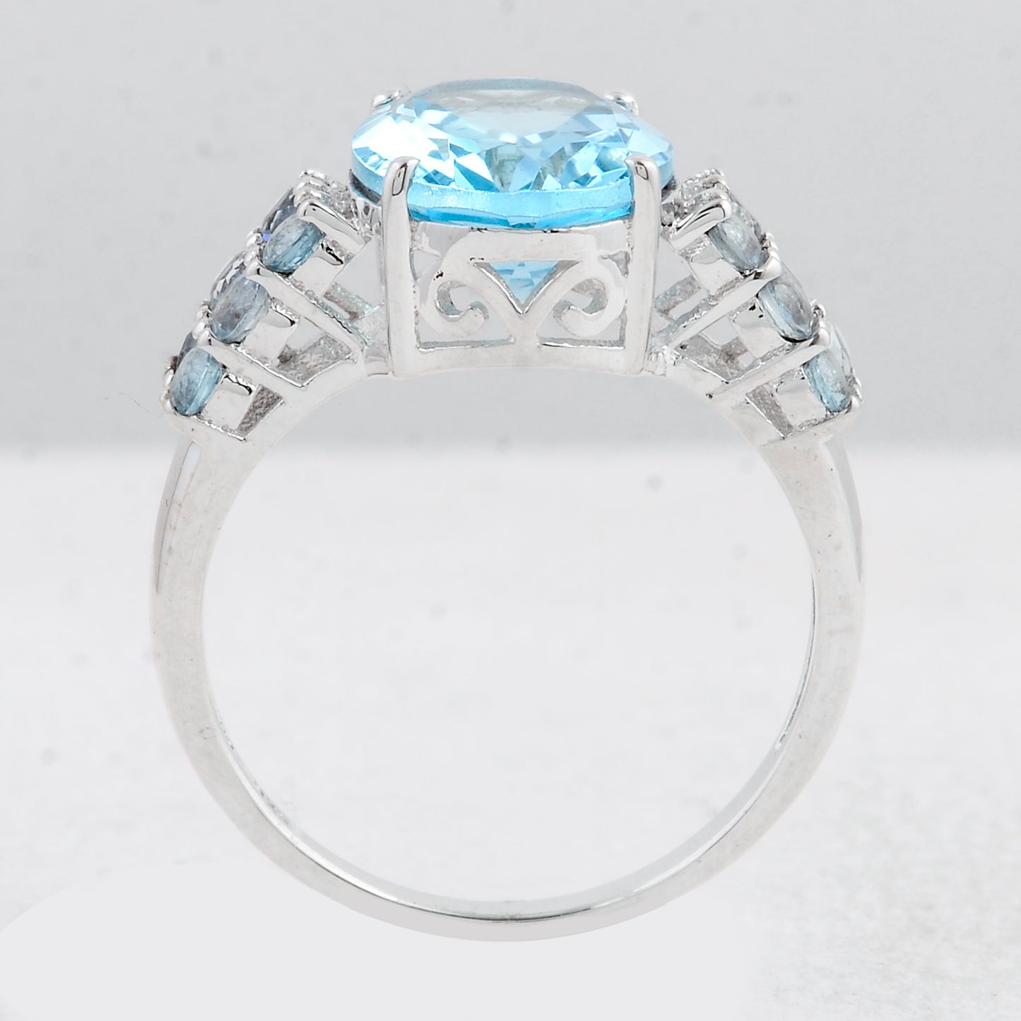 6.34 Ct Oval Swiss Blue Topaz 925 Sterling Silver Ring