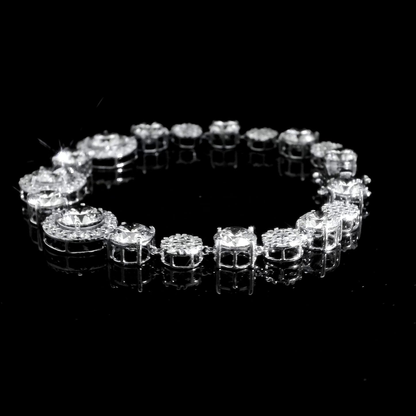 19.93 Ct Round Lab Grown Diamond 14K Gold Bracelet