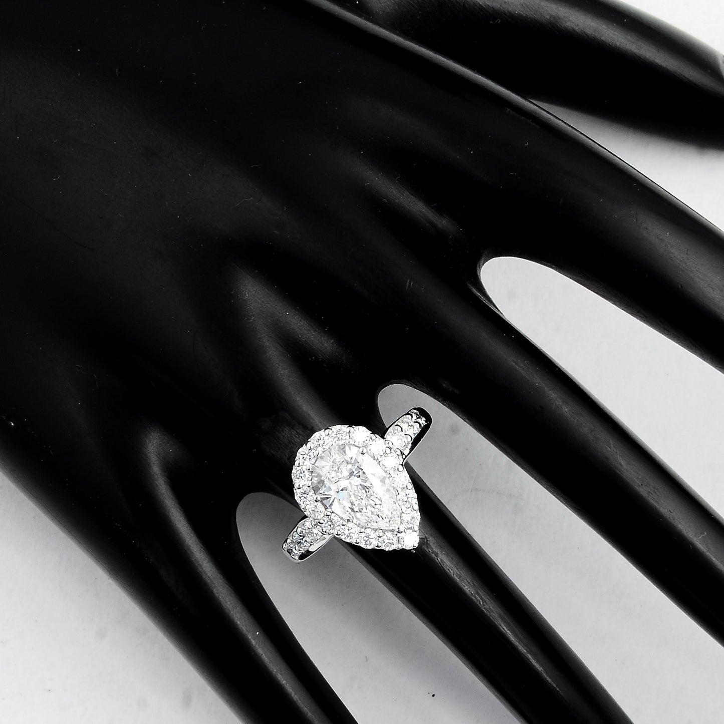 2.10 Carats Lab Grown Diamond 14K Gold Ring