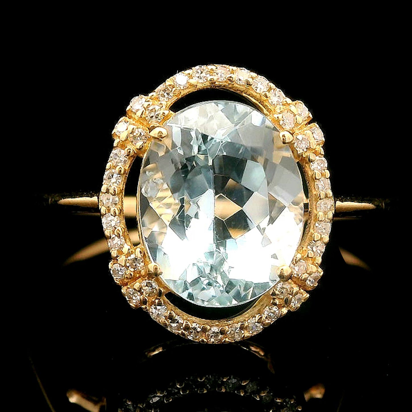 1.39 Ct Oval Natural Aquamarine 14K Gold Ring