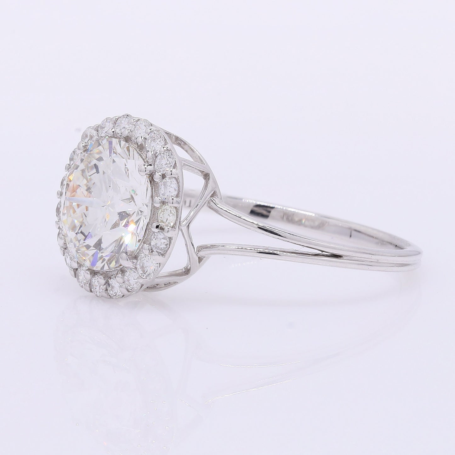 2.30 Carats Lab Grown Diamond 14K Gold Ring