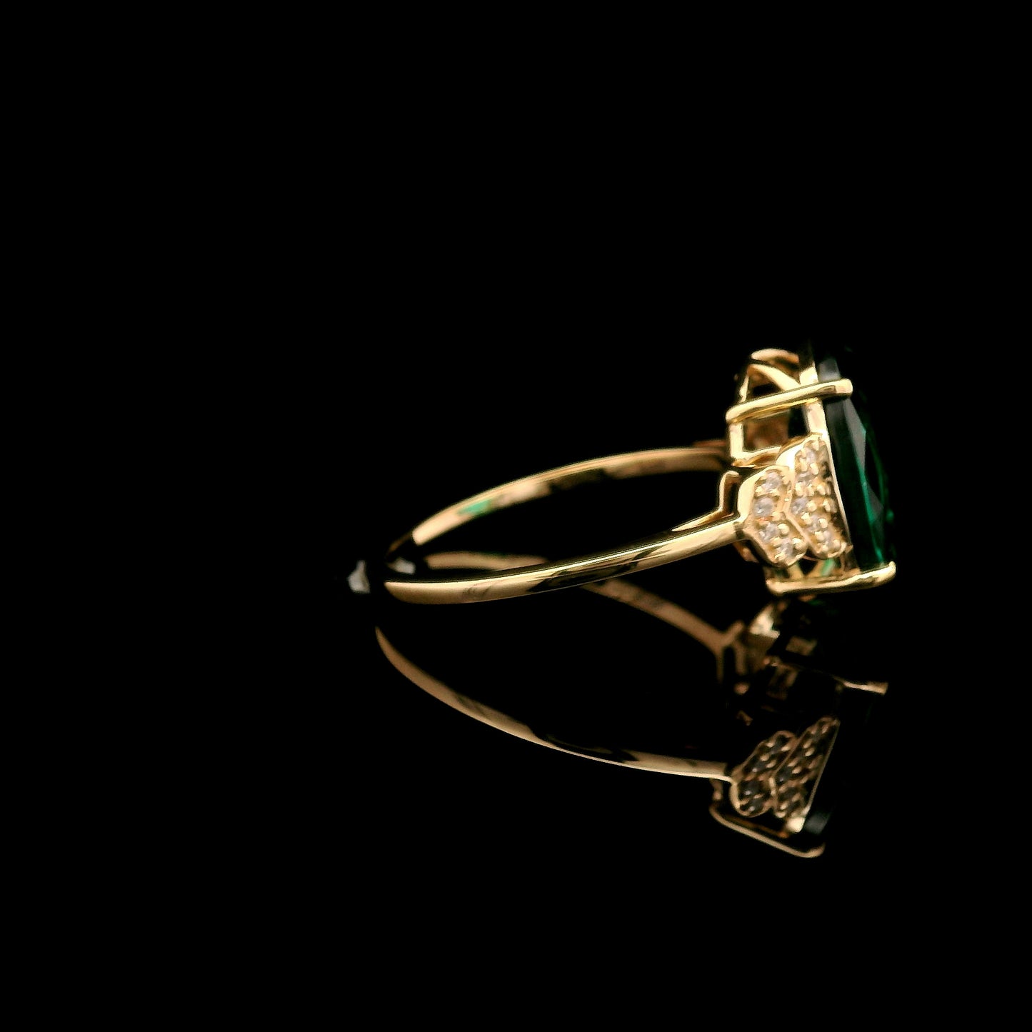 3.41 Ct Oval Mixed Cut Lab Grown Emerald 14K Gold Ring