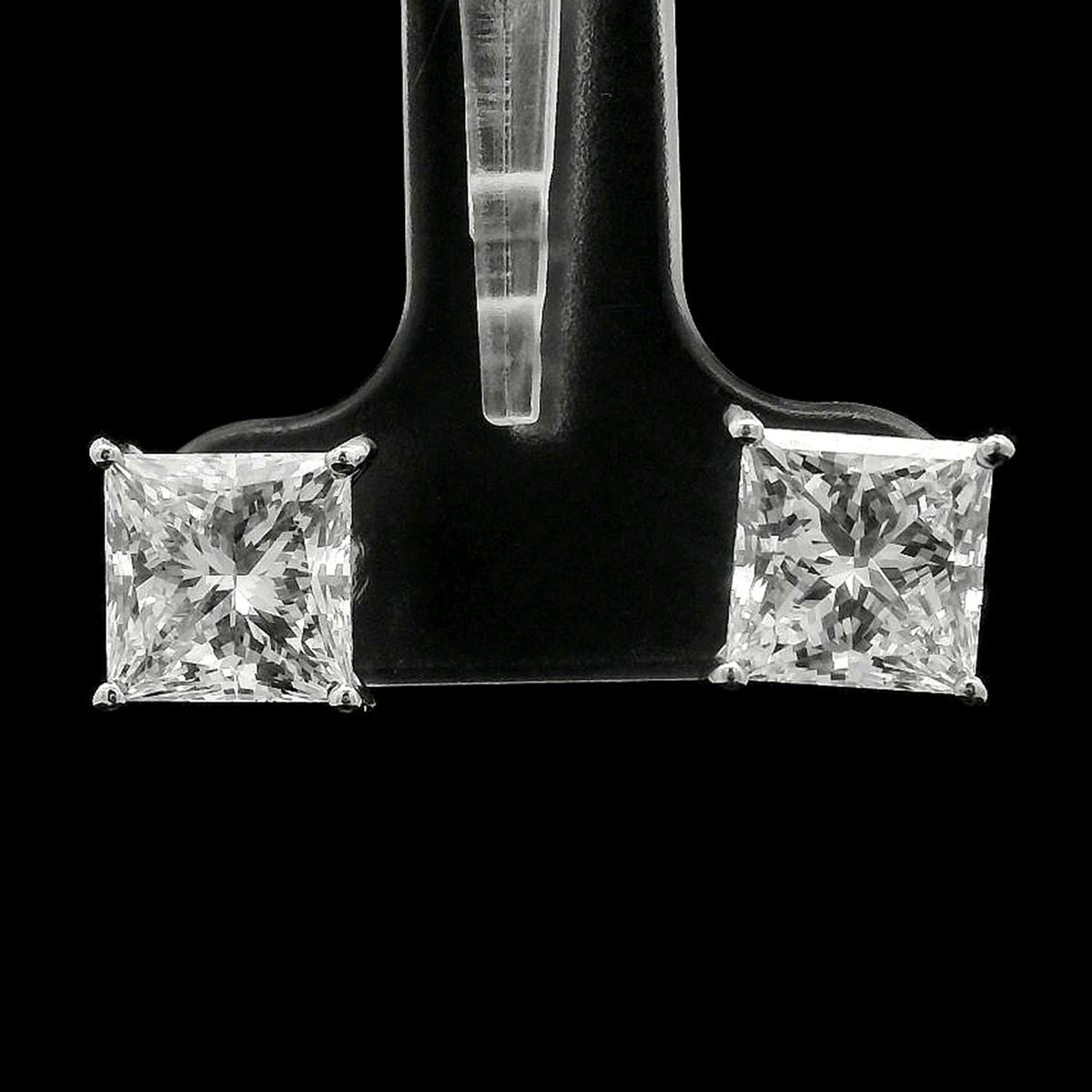 4.05 Carats Lab Grown Diamond 14K Gold Earrings