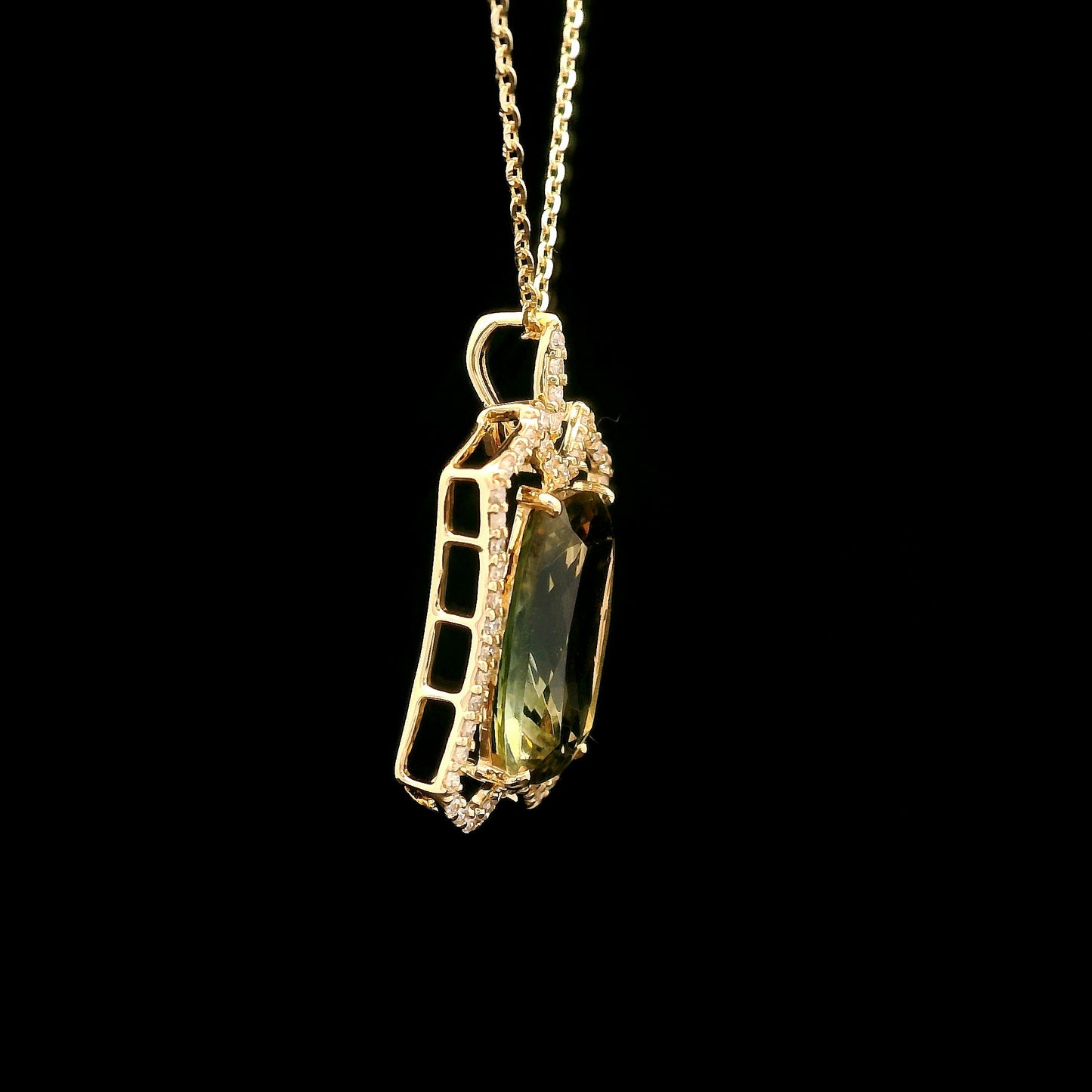 3.33 Ct Cushion Oregon Sunstone 14K Gold Pendant