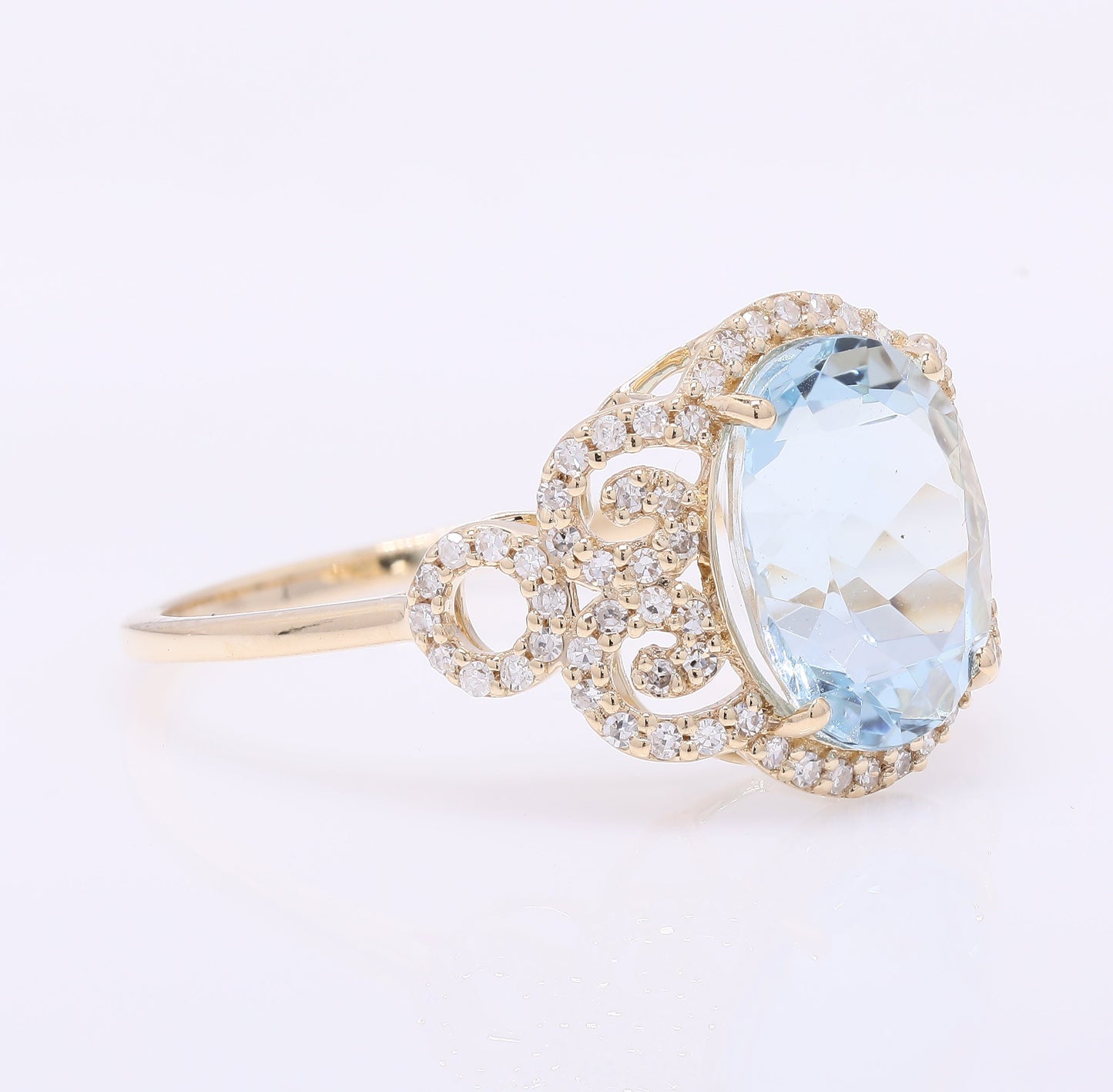 2.98 Ct Oval Mixed Cut Natural Aquamarine 14K Gold Ring