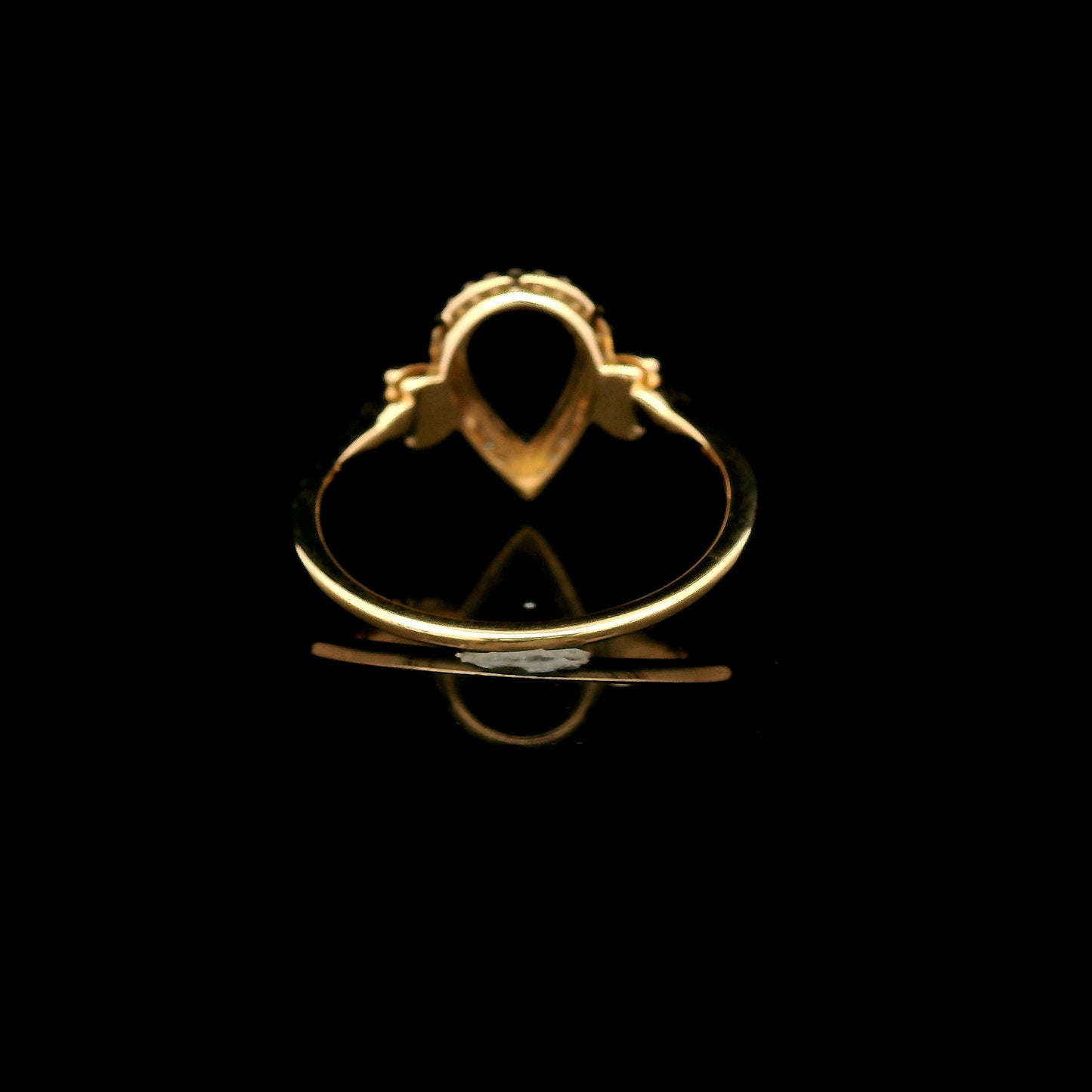 1.02 Ct Pear Mixed Cut Lab Grown Sapphire 14K Gold Ring