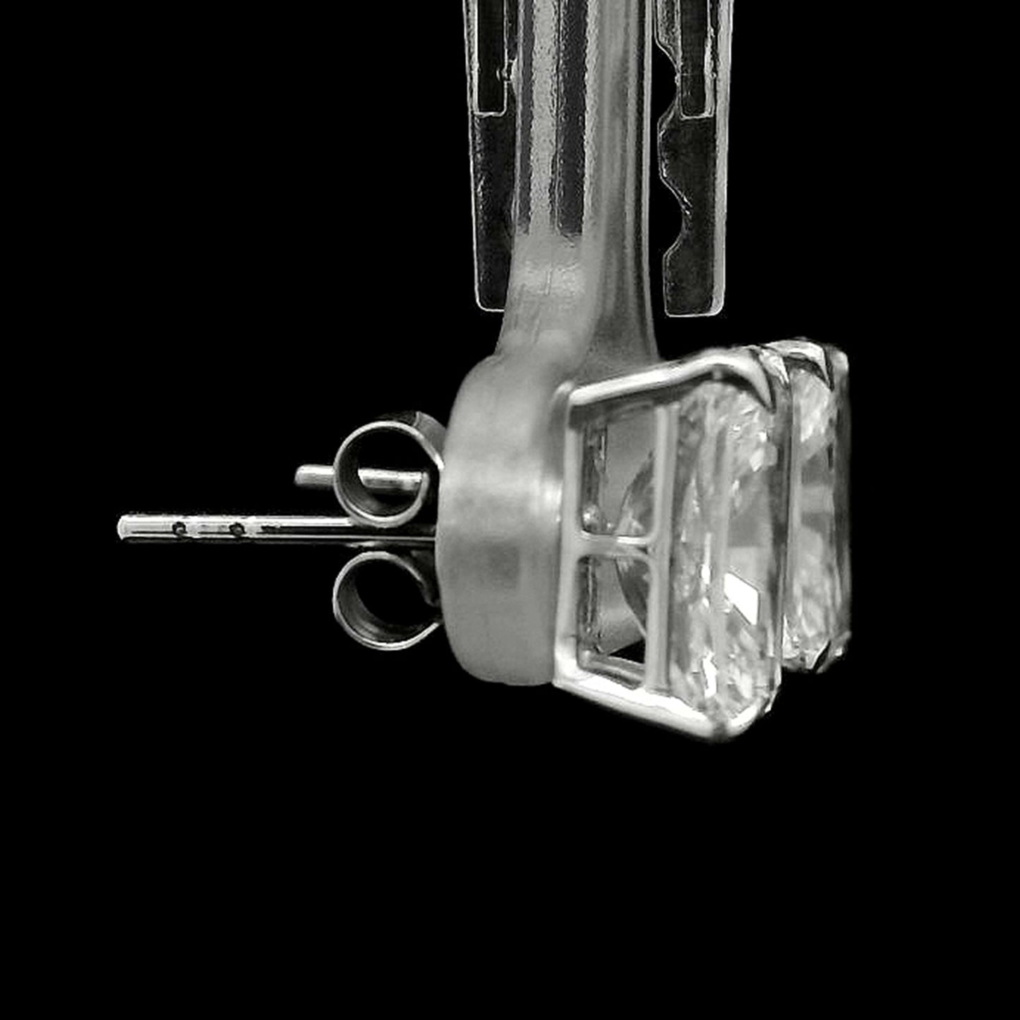4.08 Carats Lab Grown Diamond 14K Gold Earrings