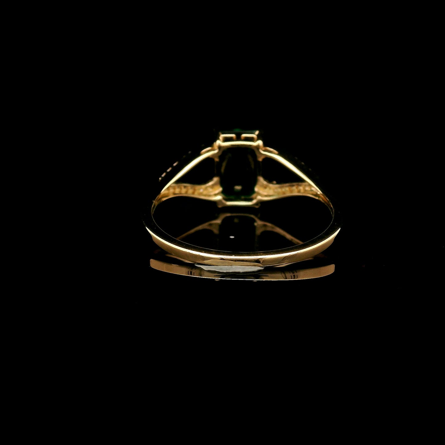1.37 Ct Emerald Cut Lab Grown Emerald 14K Gold Ring