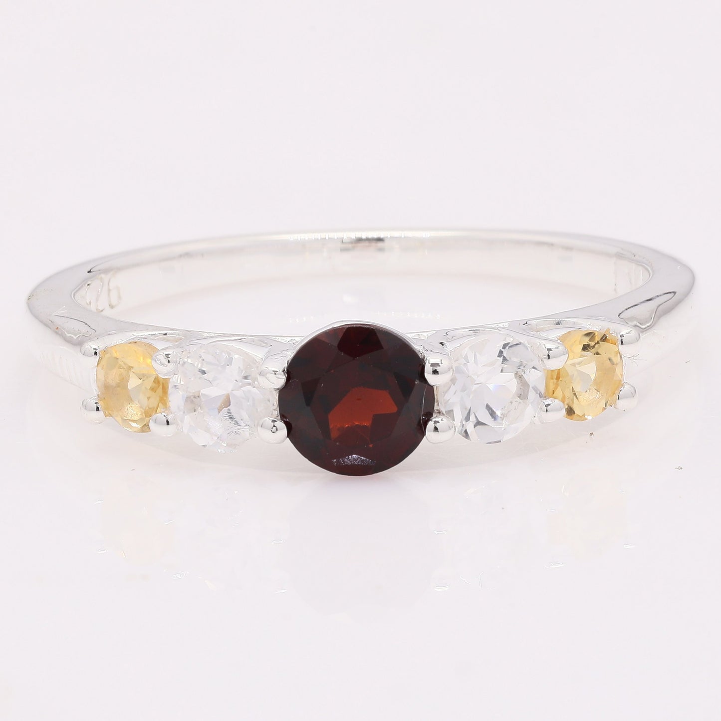 1.29 Ct Round Garnet 925 Silver Ring