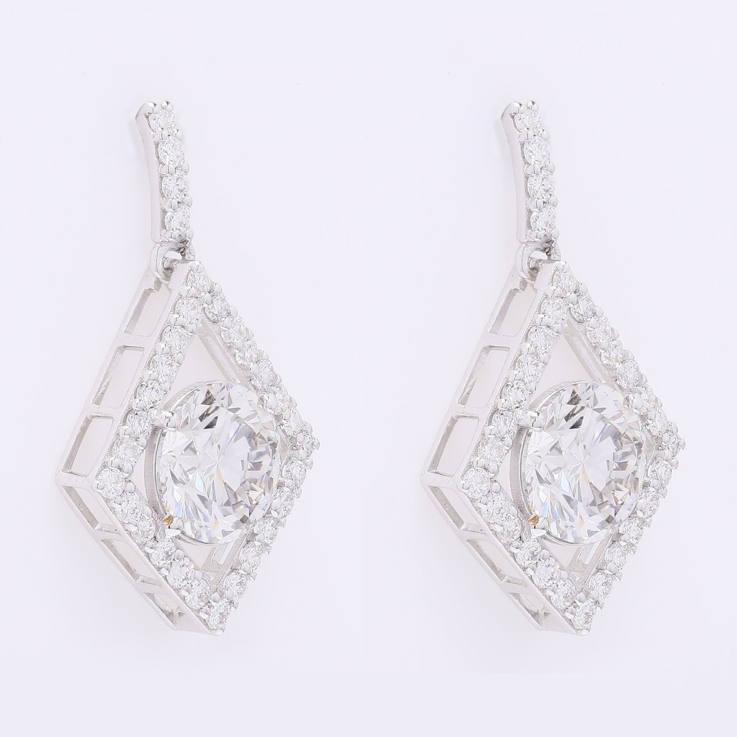 3.98 Carats Lab Grown Diamond 14K Gold Earrings