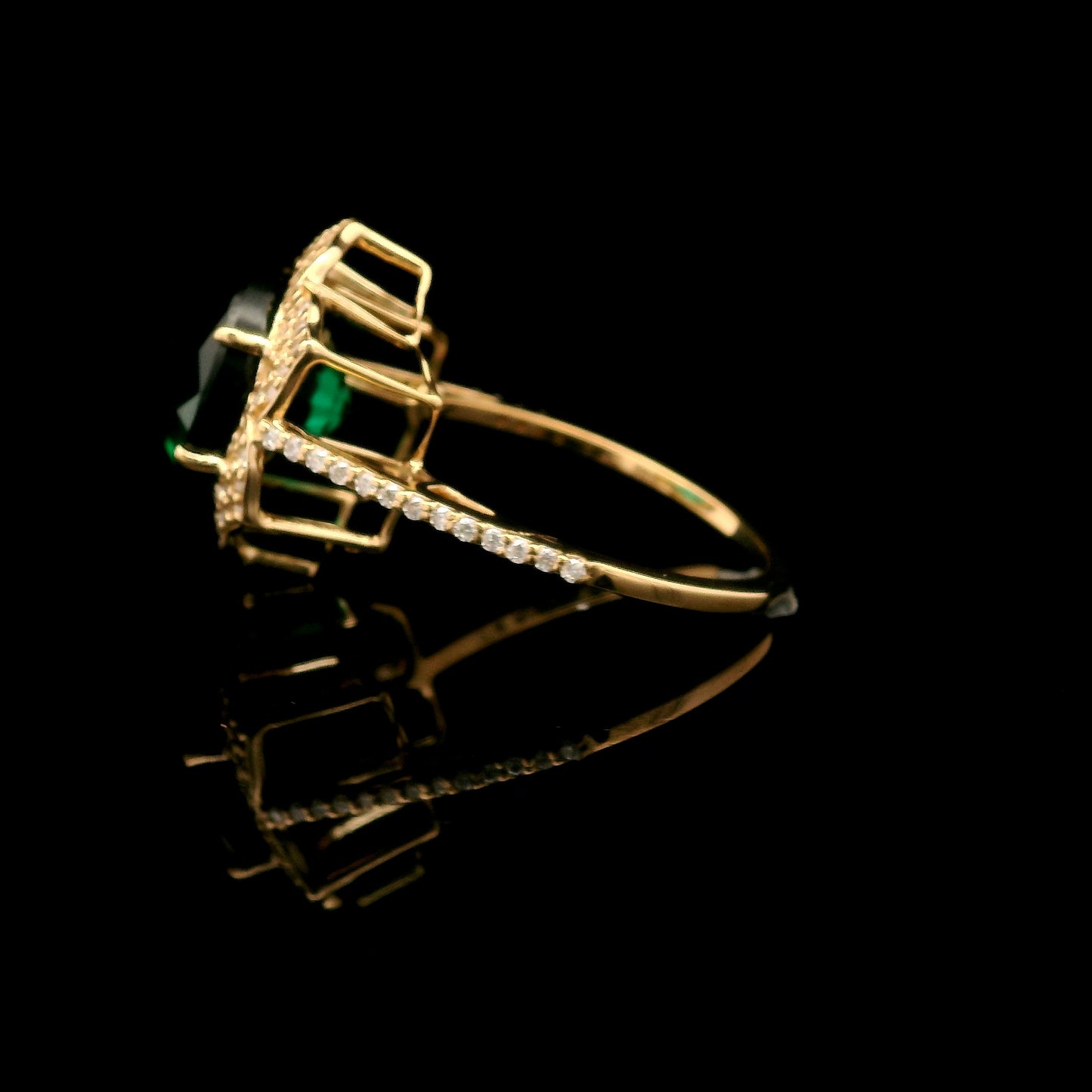 4.91 Ct Round Mixed Cut Lab Grown Emerald 14K Gold Ring