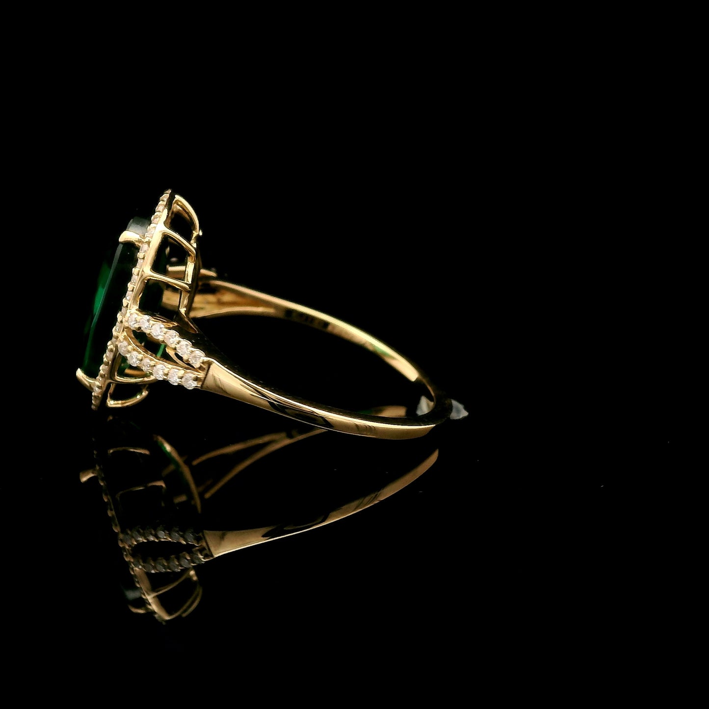 3.65 Ct Oval Mixed Cut Lab Grown Emerald 14K Gold Ring