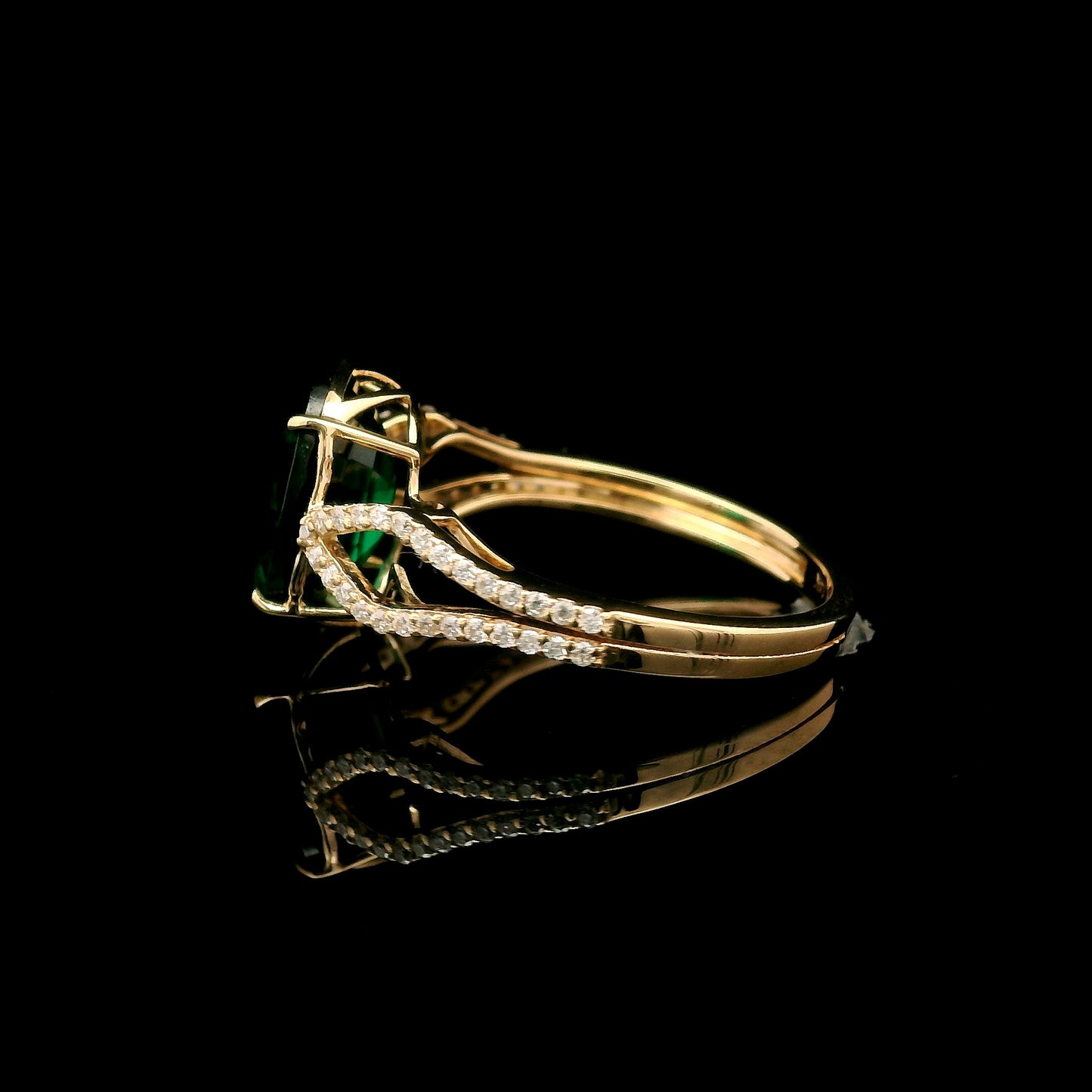 2.95 Ct Oval Mixed Cut Lab Grown Emerald 14K Gold Ring
