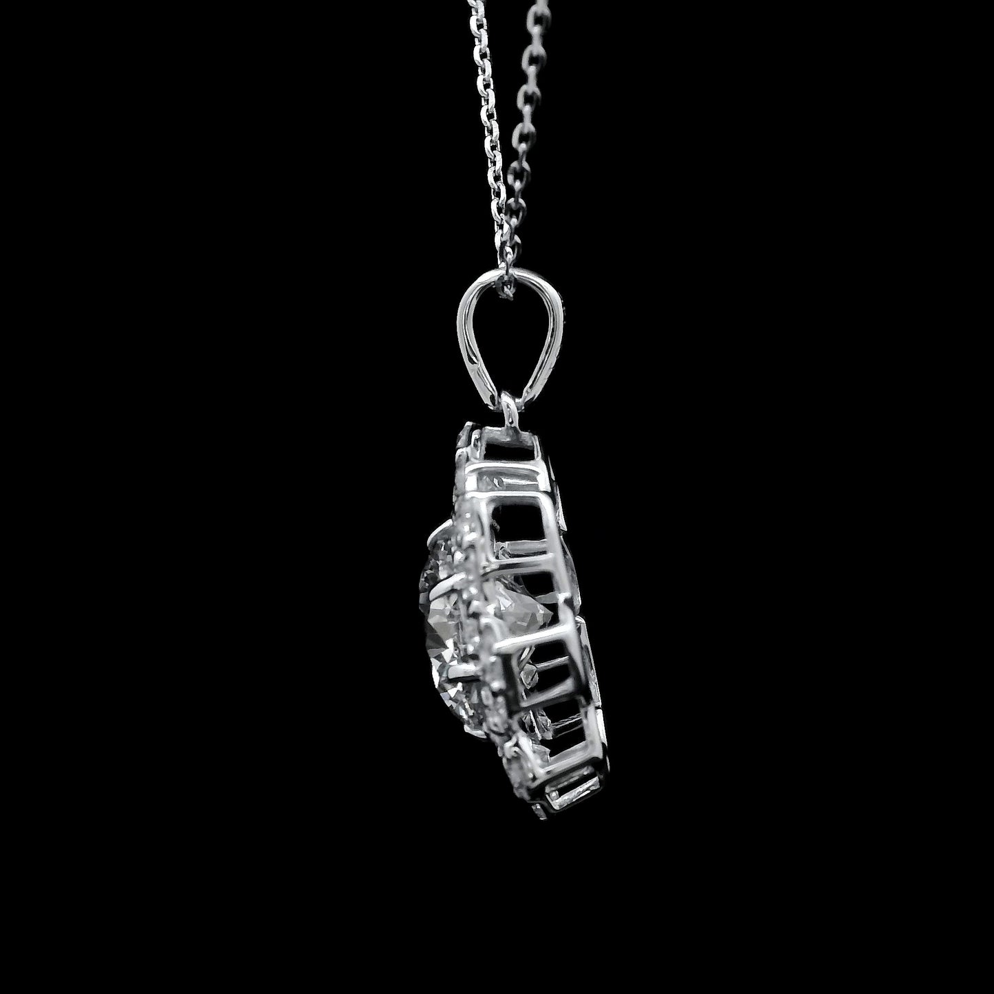 2.93 Carats Lab Grown Diamond 14K Gold Pendant