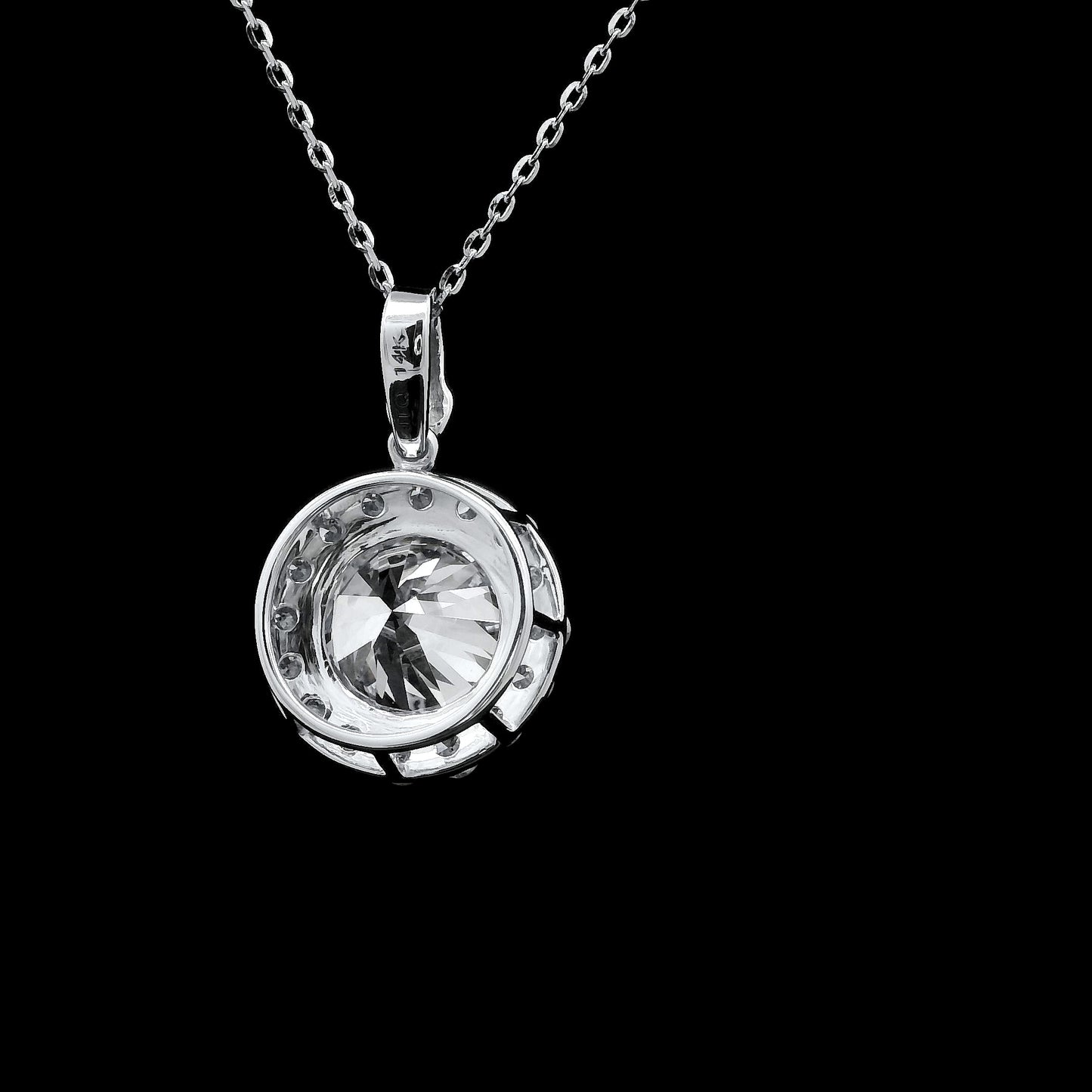 2.05 Carats Lab Grown Diamond 14K Gold Pendant