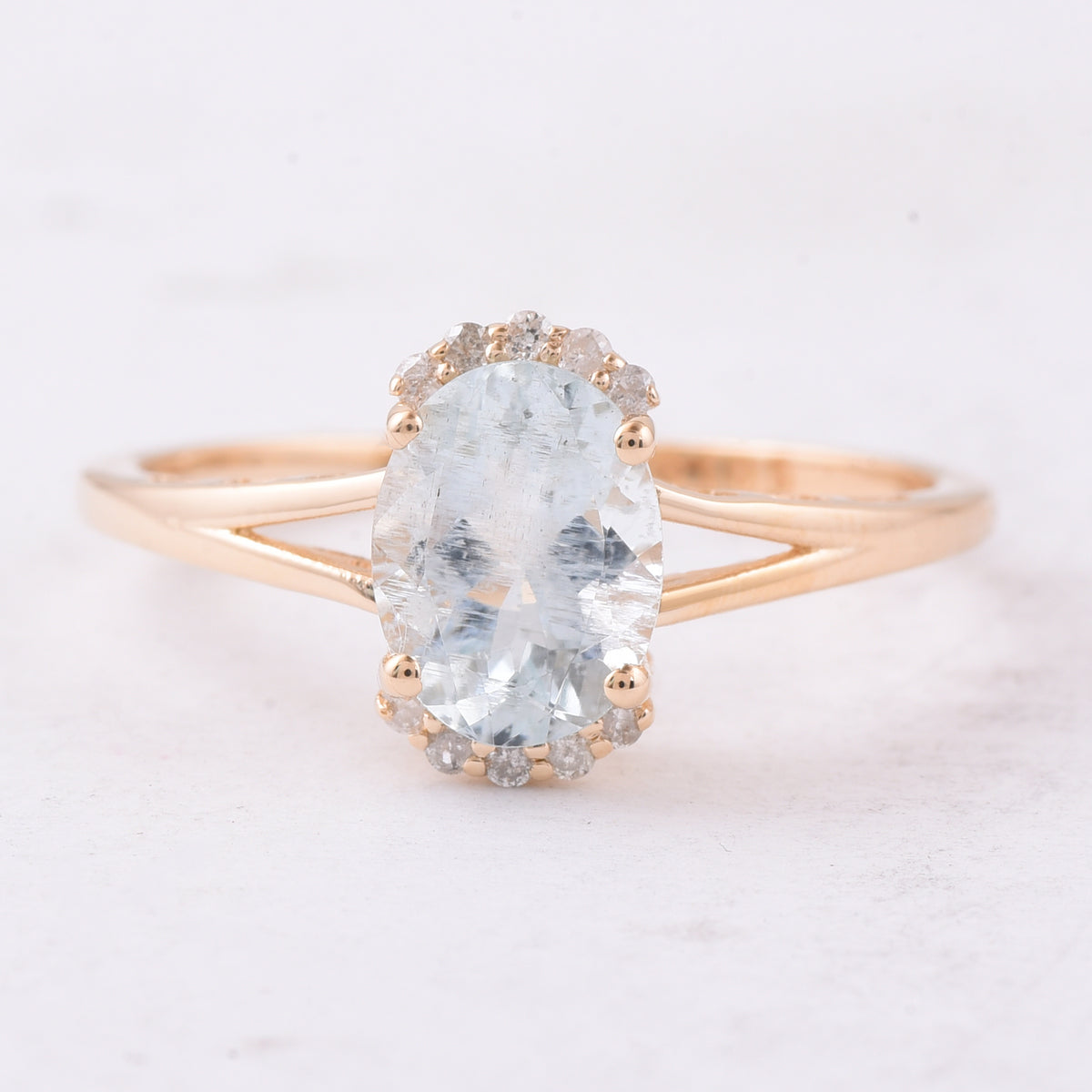 1.27 Ct Oval Aquamarine 14K Gold Ring