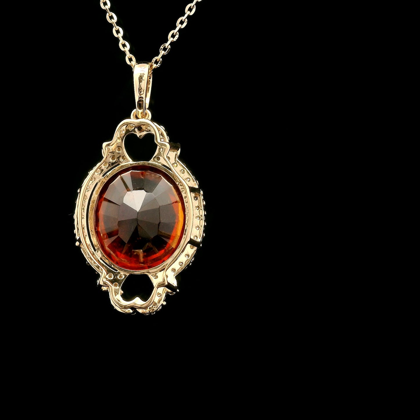 5.74 Ct Oval Hessonite 14K Gold Pendant
