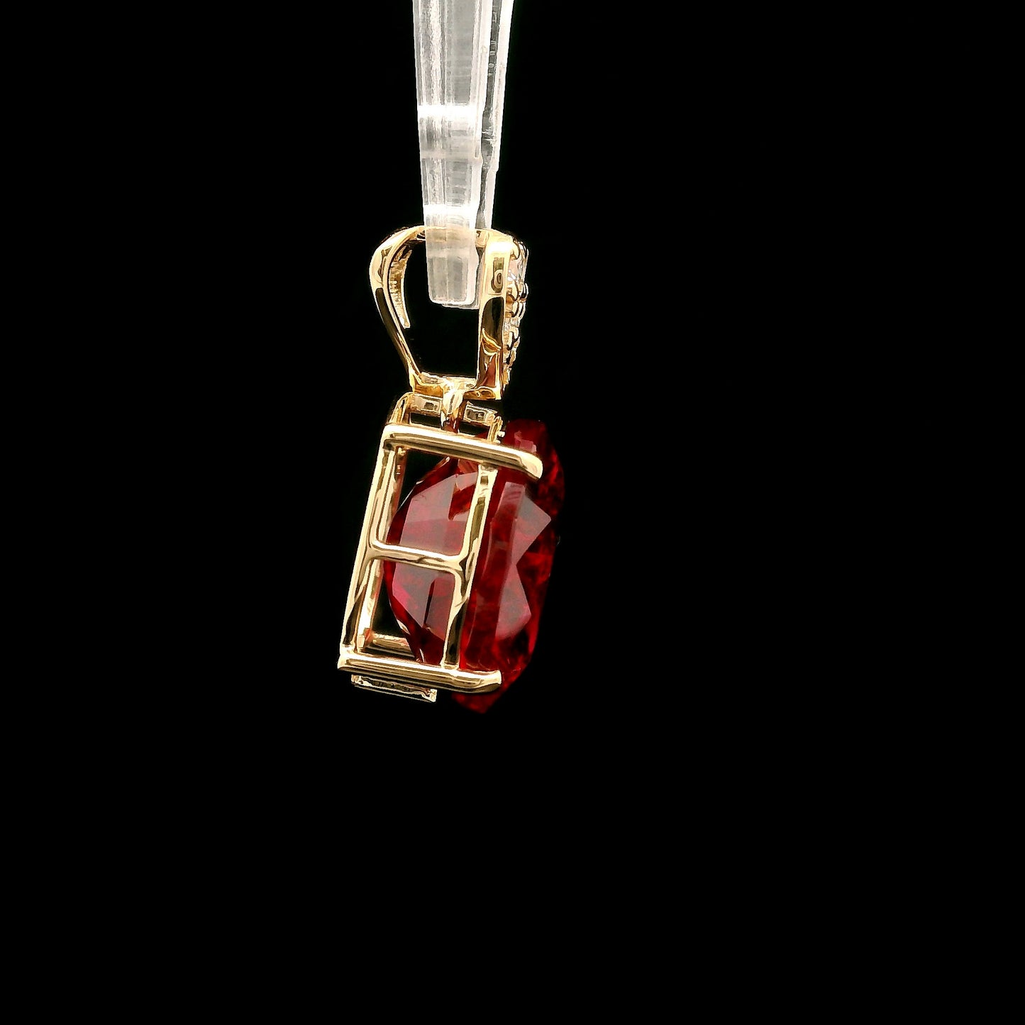 5.84 Ct Oval Mixed Cut Lab Grown Ruby 14K Gold Pendant