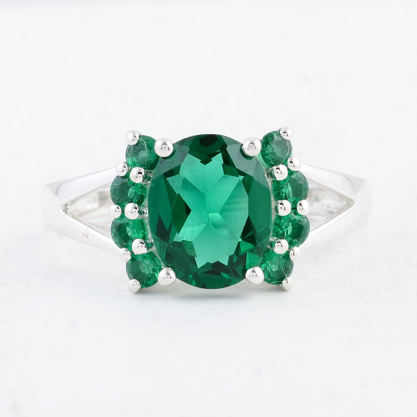 2.52 Ct Oval Created Glass Emerald 925 Sterling Silver Ring