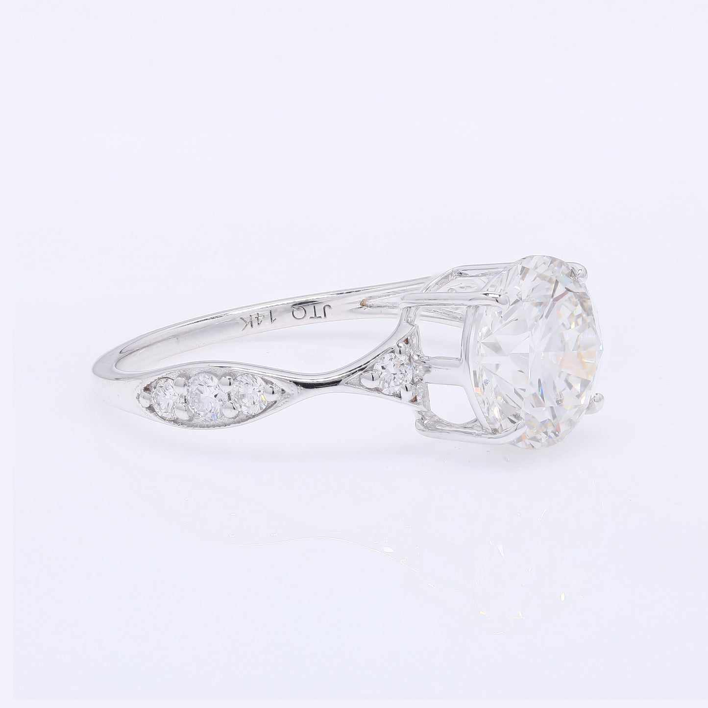 2.56 Carats Lab Grown Diamond 14K Gold Ring