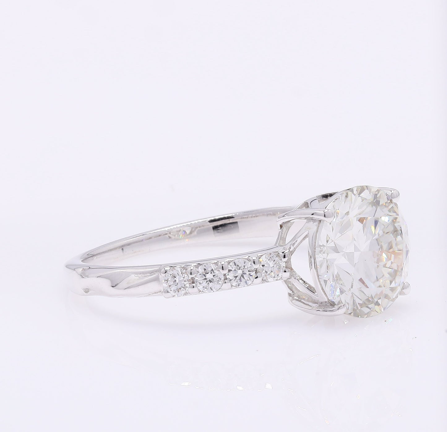 2.29 Carats Lab Grown Diamond 14K Gold Ring